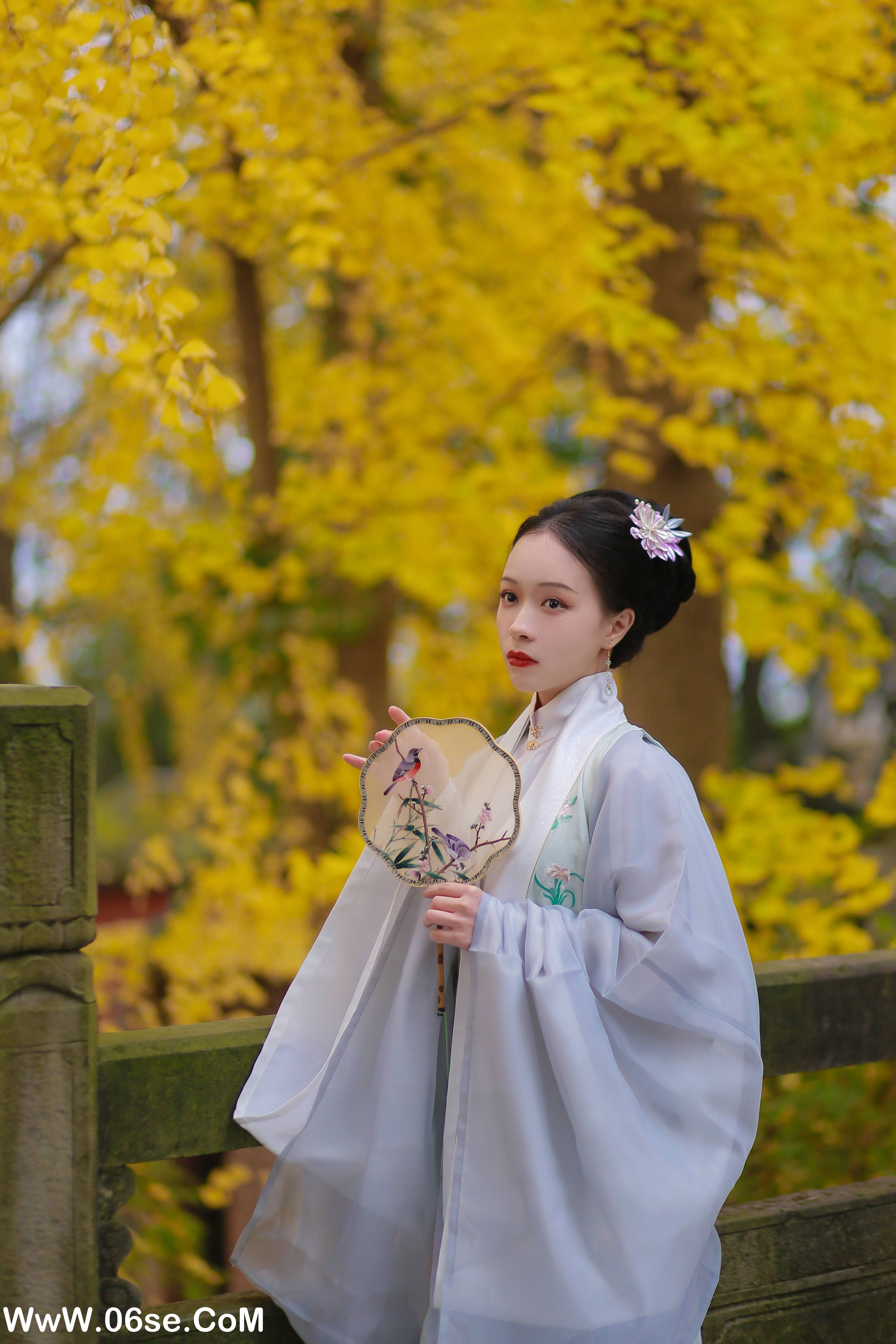 图片[25]-[YITUYU艺图语]2022.02.17 银杏歌 花泽阮阮[34+1P／353MB]-六色网