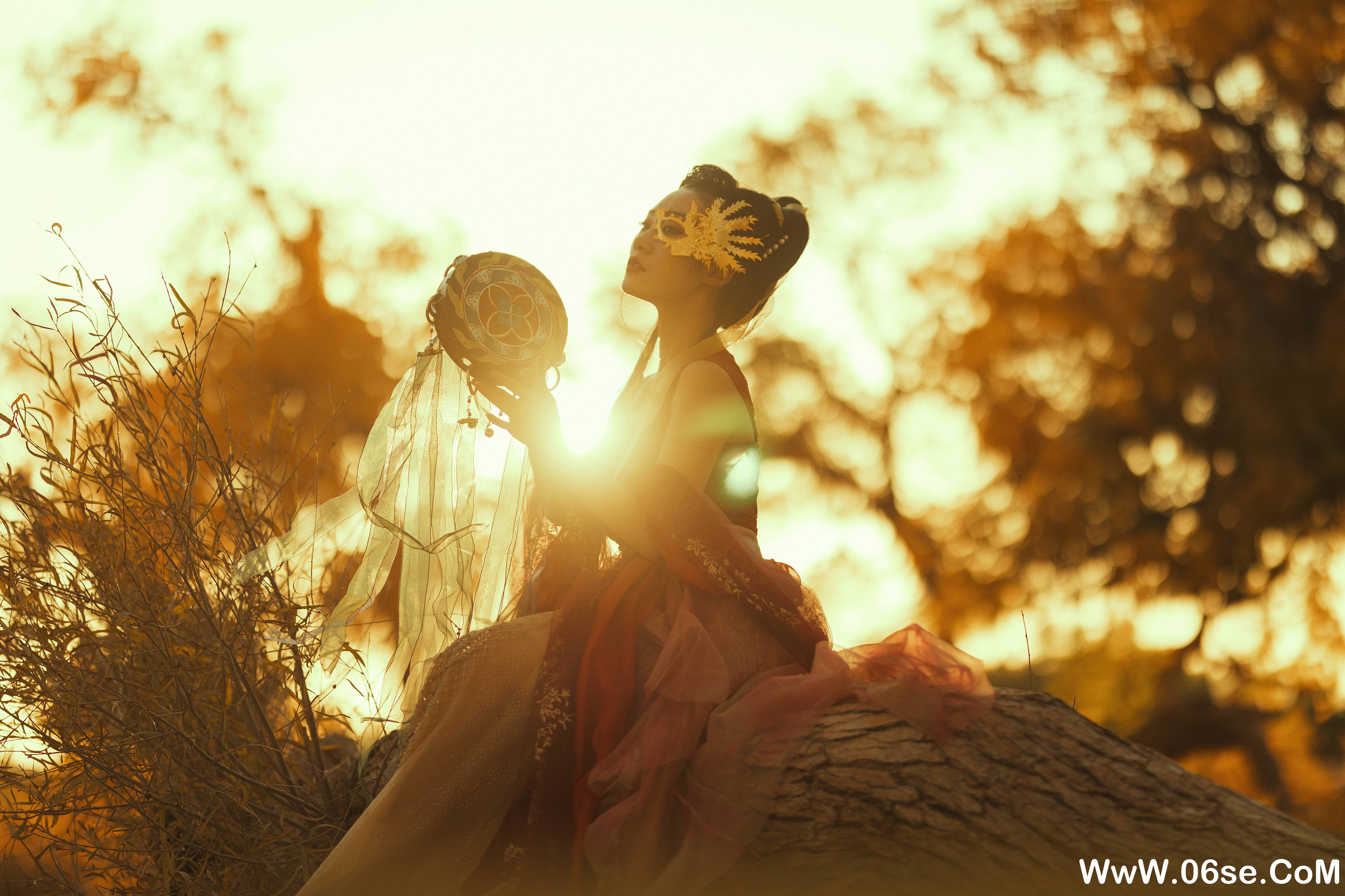 图片[26]-[YITUYU艺图语]2021.08.28 胡杨之女 付兮子[34+1P／685MB]-六色网