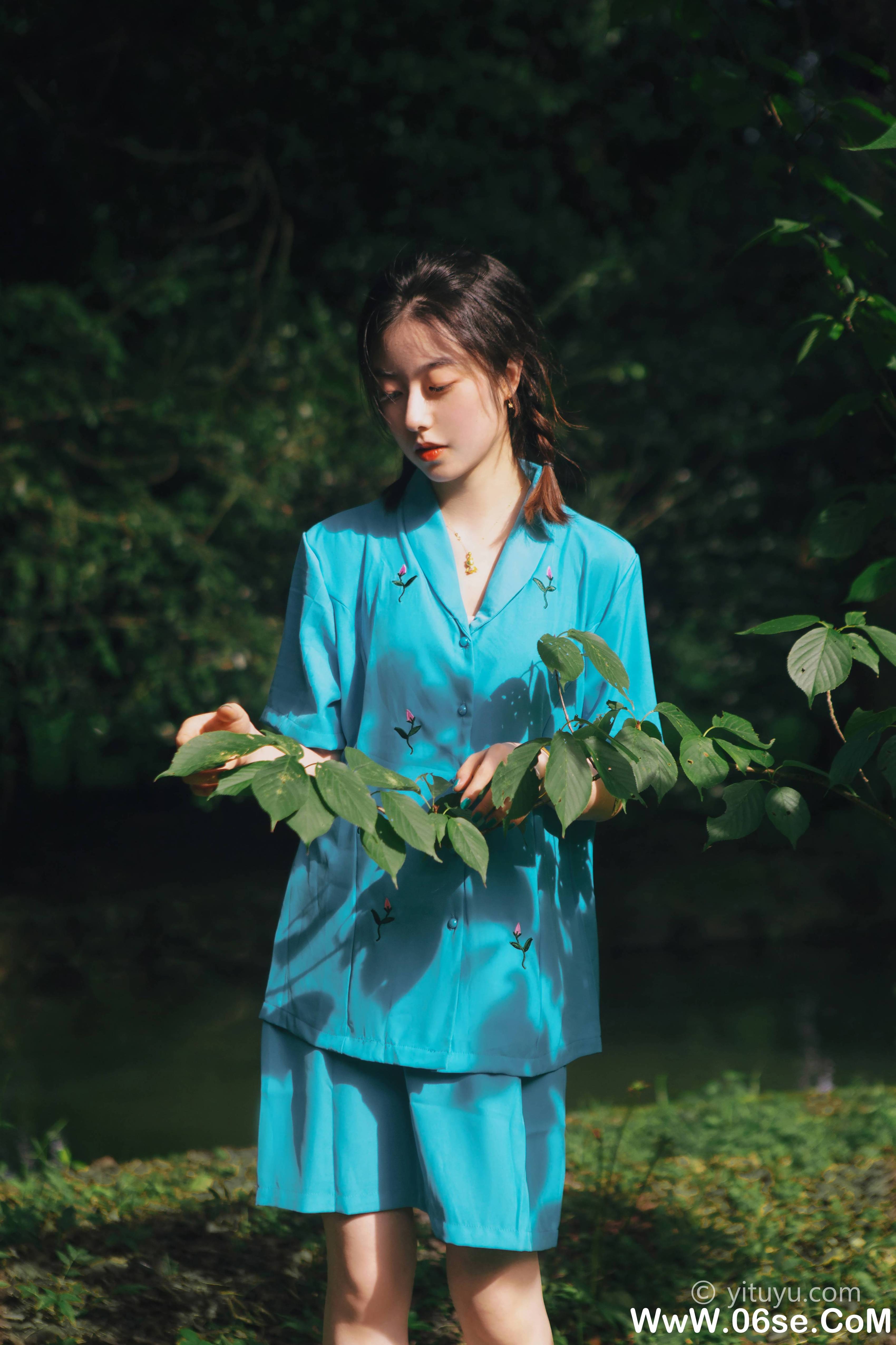 图片[7]-[YITUYU艺图语]2020.12.18 夏日伊始 而光阴皎洁n[23+1P／283MB]-六色网