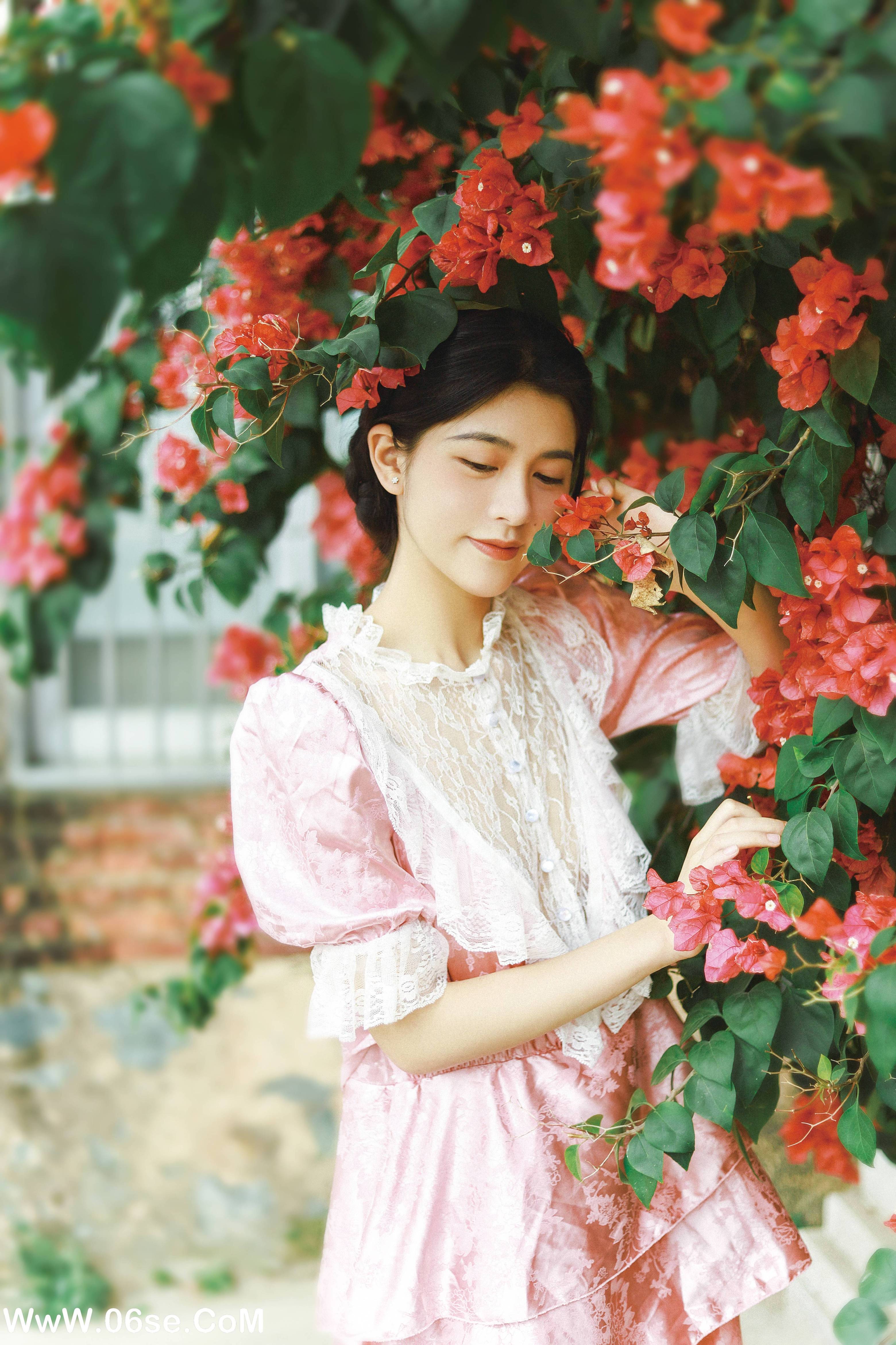 图片[15]-[YITUYU艺图语]2022.09.12 三角梅与少女 欣慧[20+1P／195MB]-六色网
