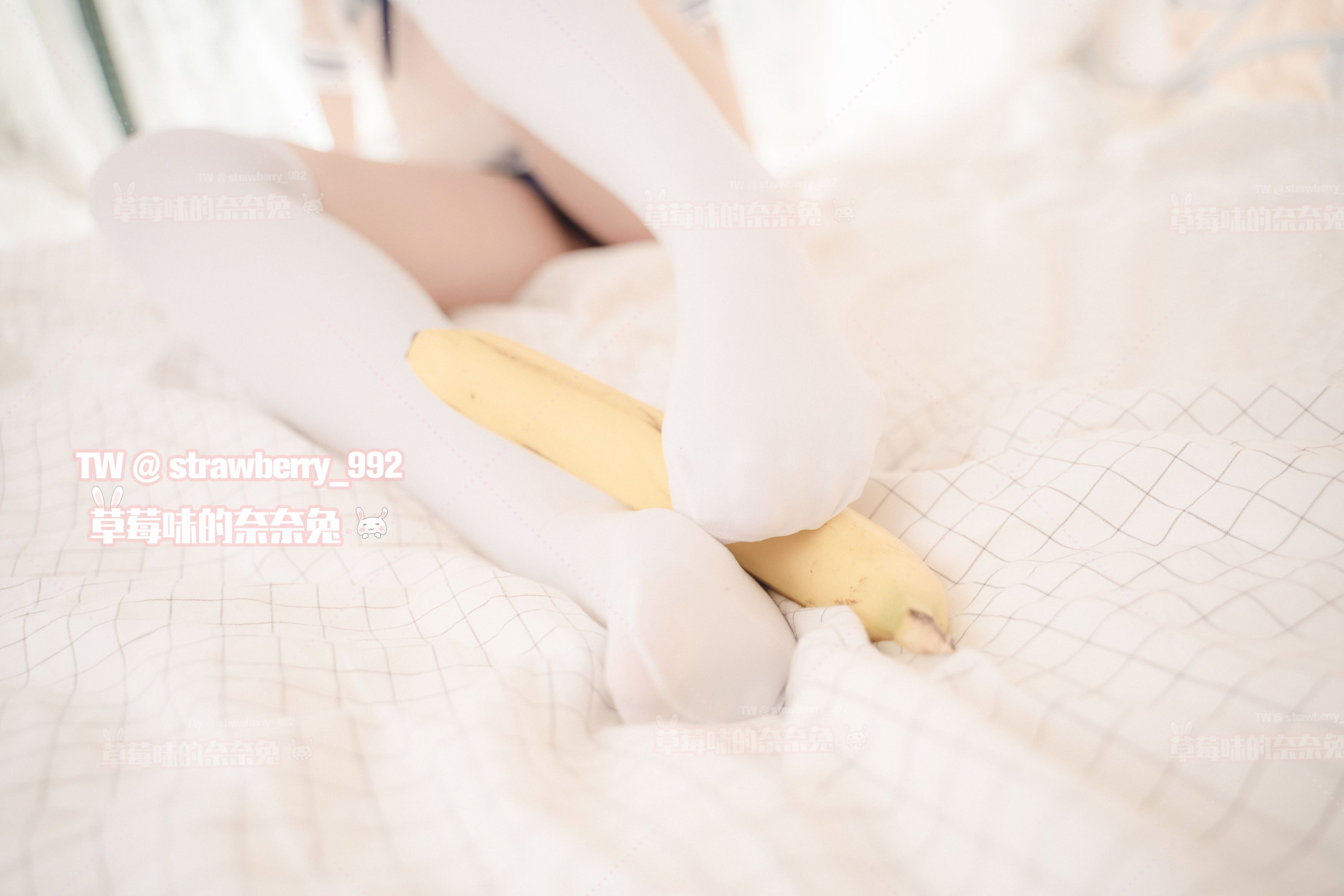 草莓味的奈奈兔 - 水手服 [32P+4V] 21