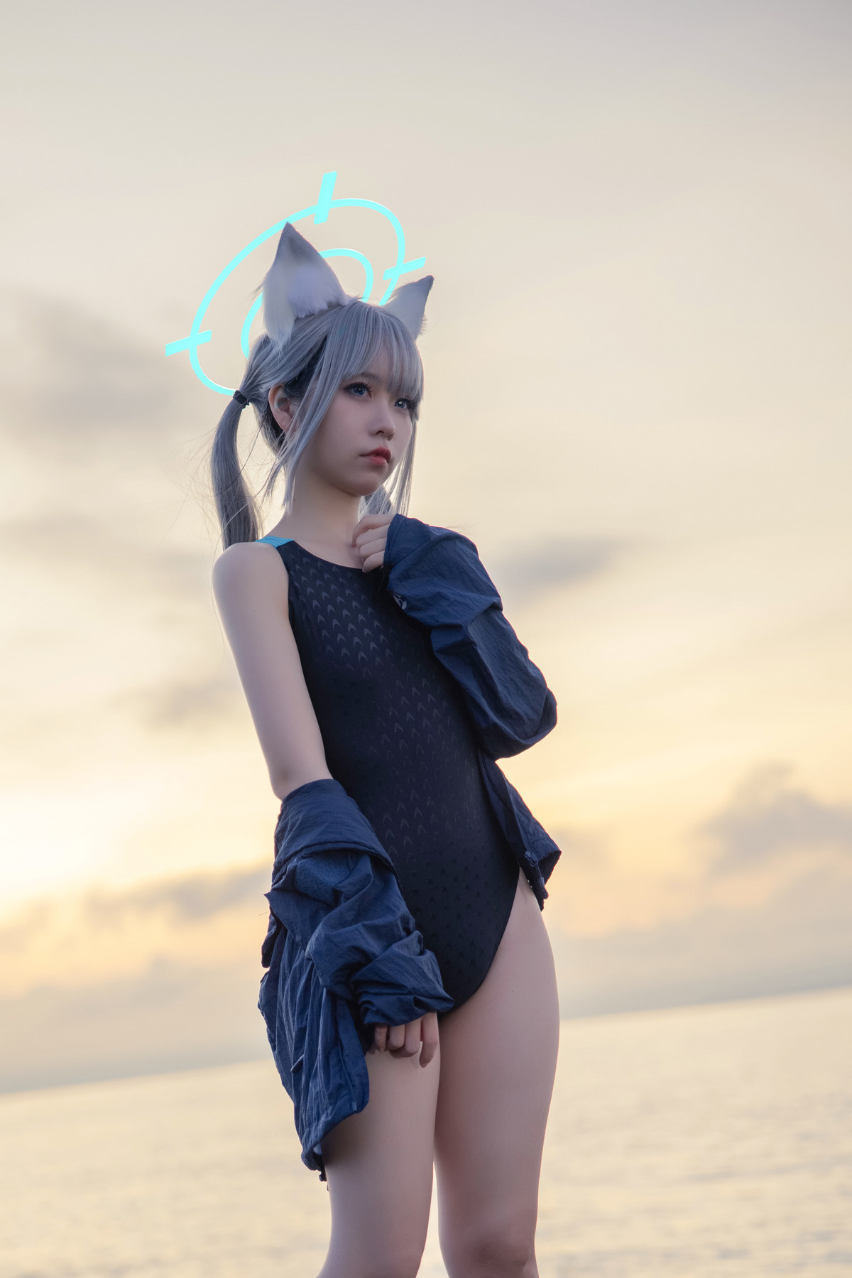 Cosplay G44不会受伤 碧蓝档案 砂狼白子泳装 14