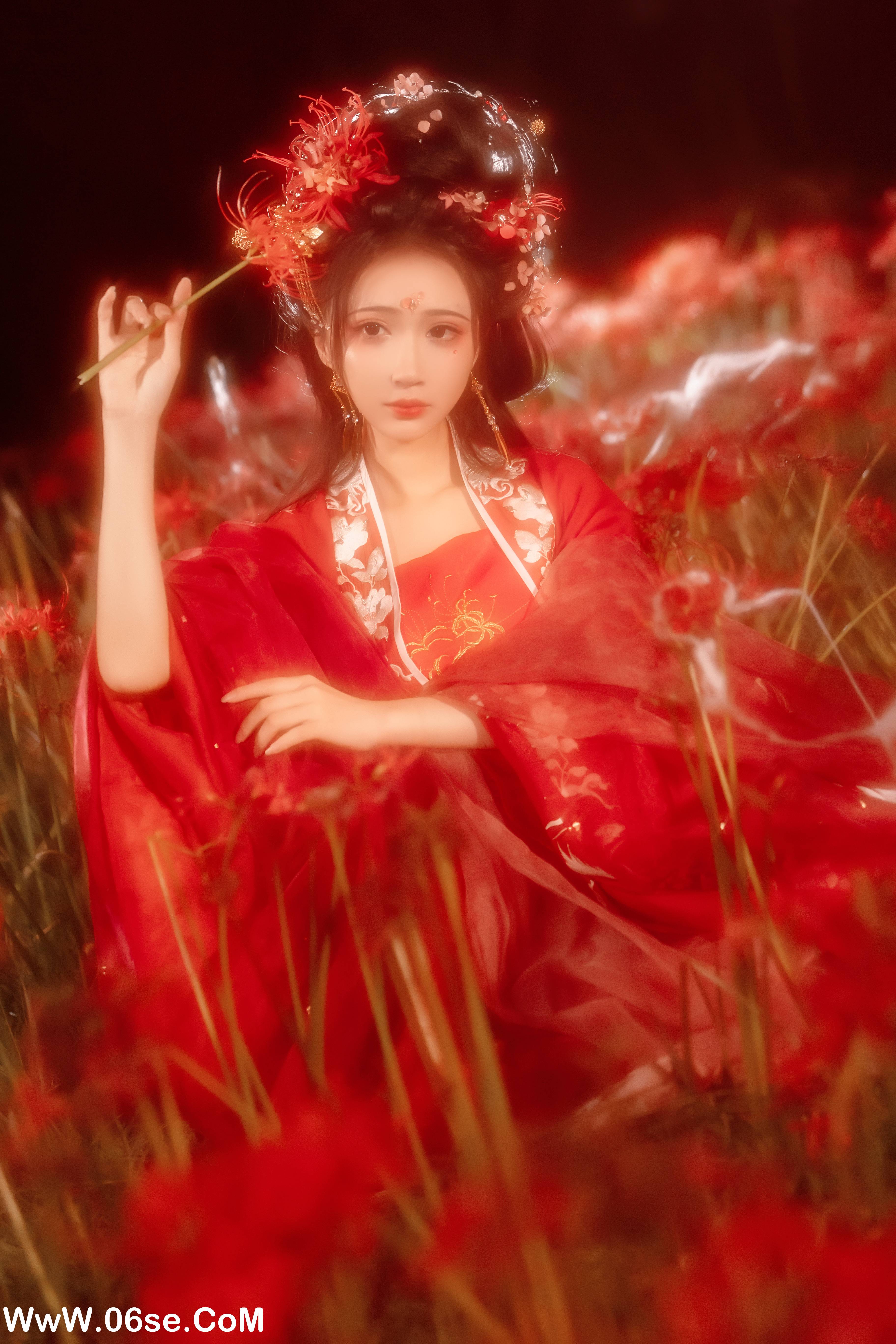 图片[10]-[YITUYU艺图语]2022.12.07 彼岸花 -绮罗生的小苏苏-[31+1P／337MB]-六色网