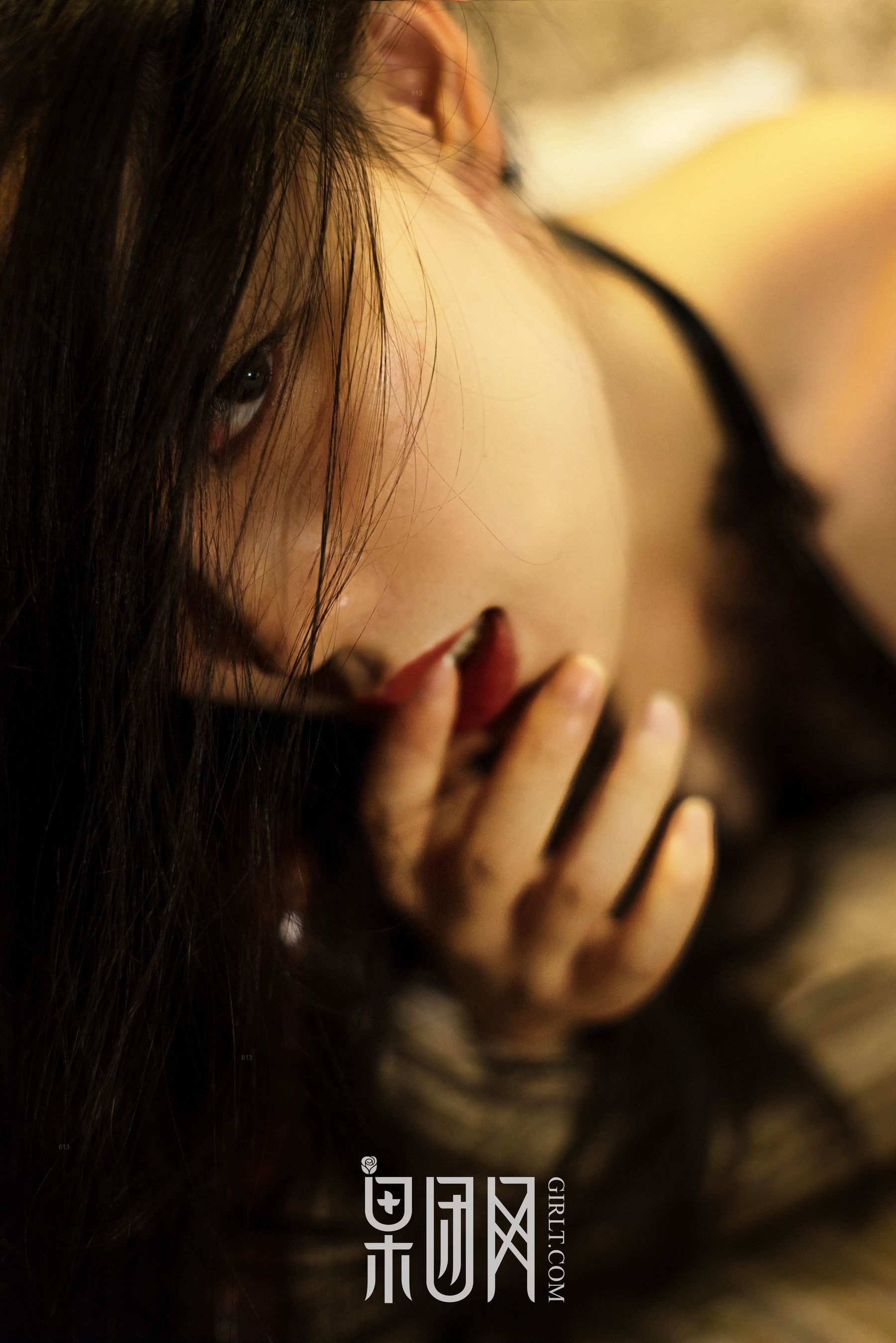 EMILY《黑丝裹体，东方美人今夜为你绽放》_[果团网Girlt]_NO.071-写真图集共32P 8