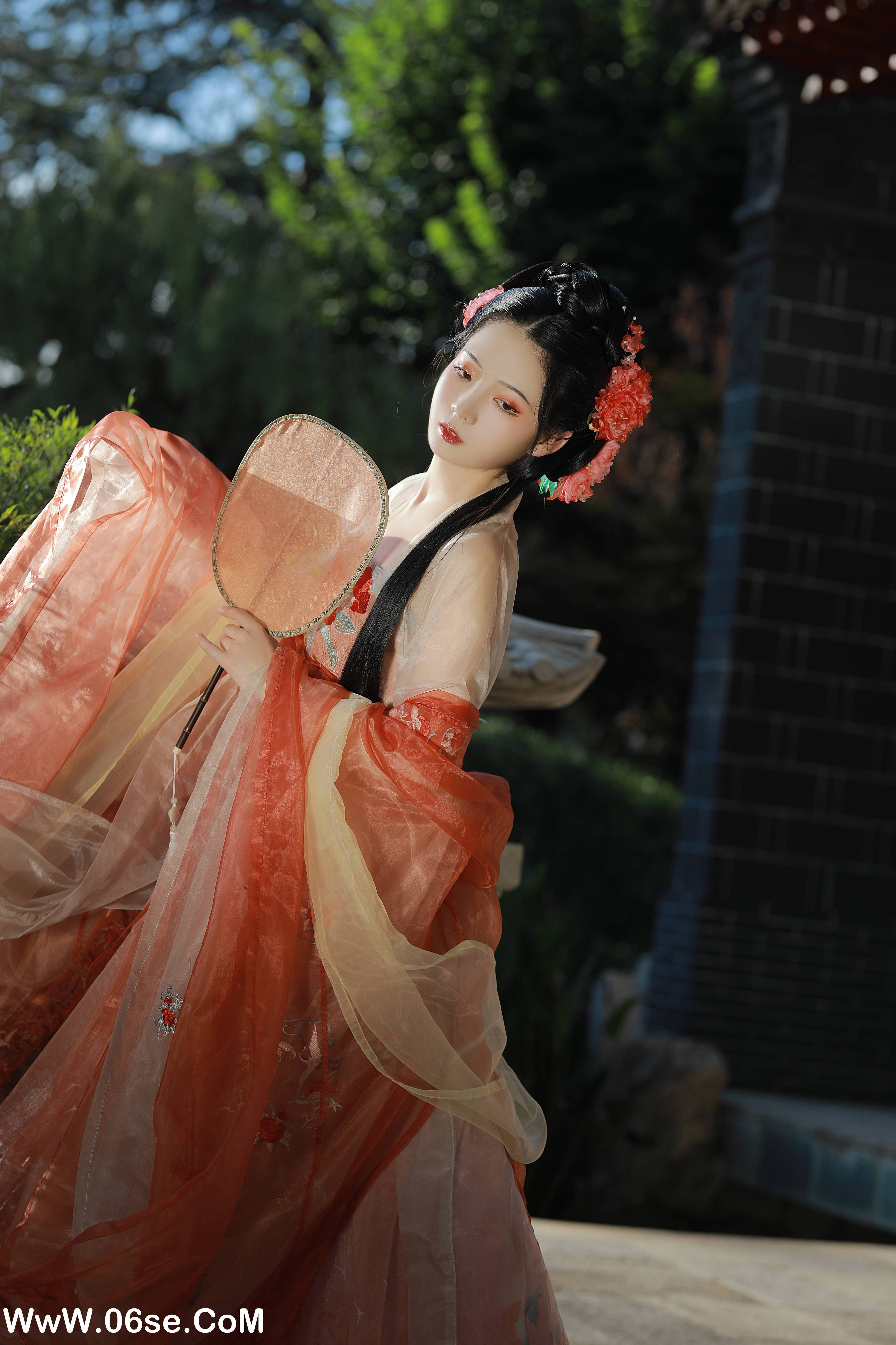 图片[16]-[YITUYU艺图语]2022.09.06 美人迈兮音尘阙 落花人独立[33+1P／662MB]-六色网
