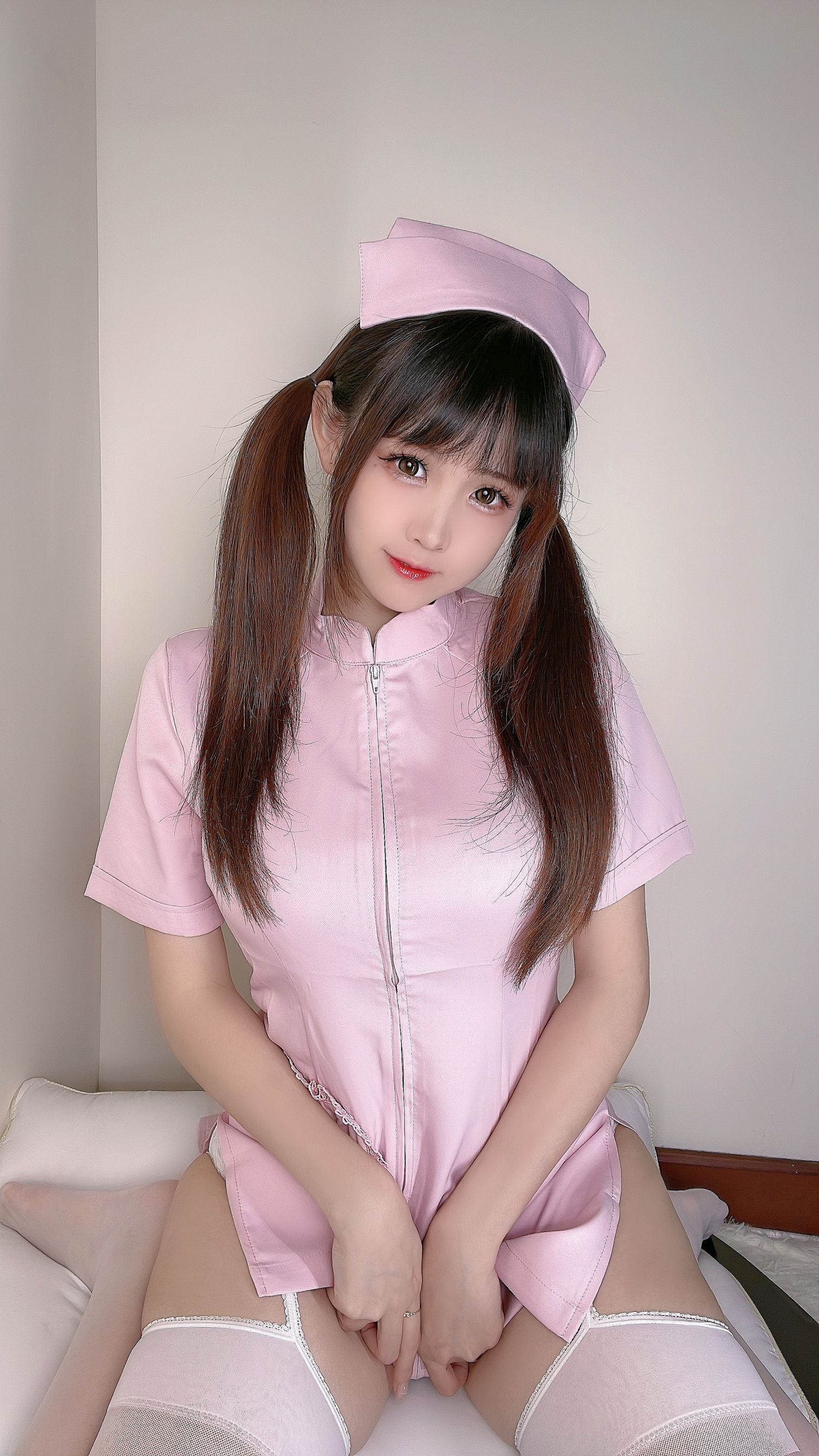 miko酱ww 护士姐姐 [27P1V-251MB] 16