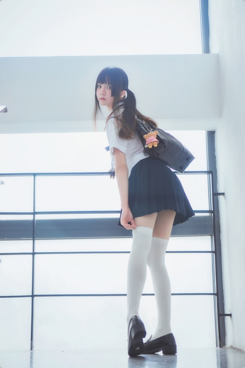 [Cos]桜桃喵 - 蓝白水手服 [39P] 1