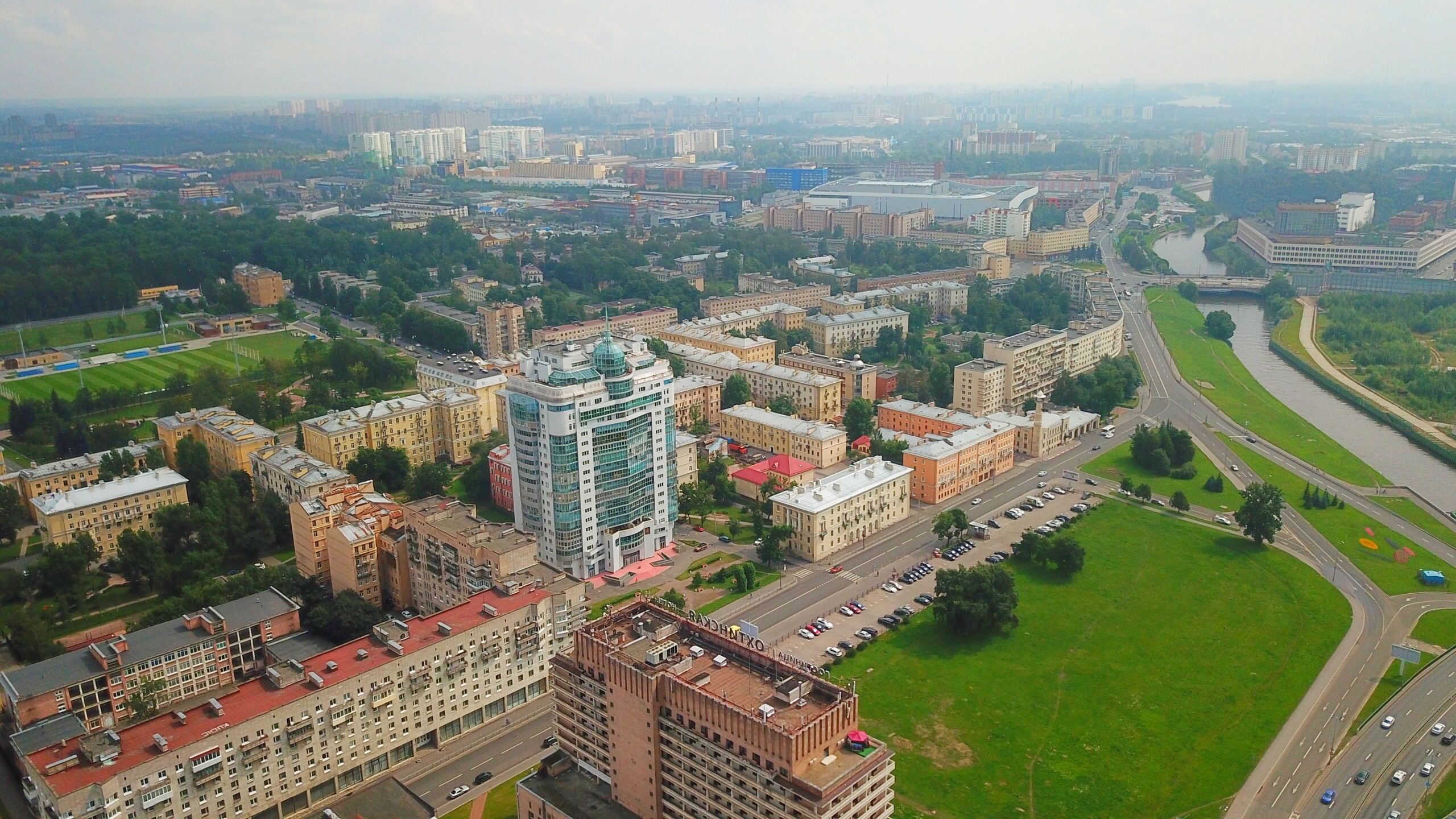 Округ малая охта санкт петербург. Район большая Охта. Средняя Охта Санкт-Петербург. Охта район Санкт-Петербурга. Большая Охта в Питере.