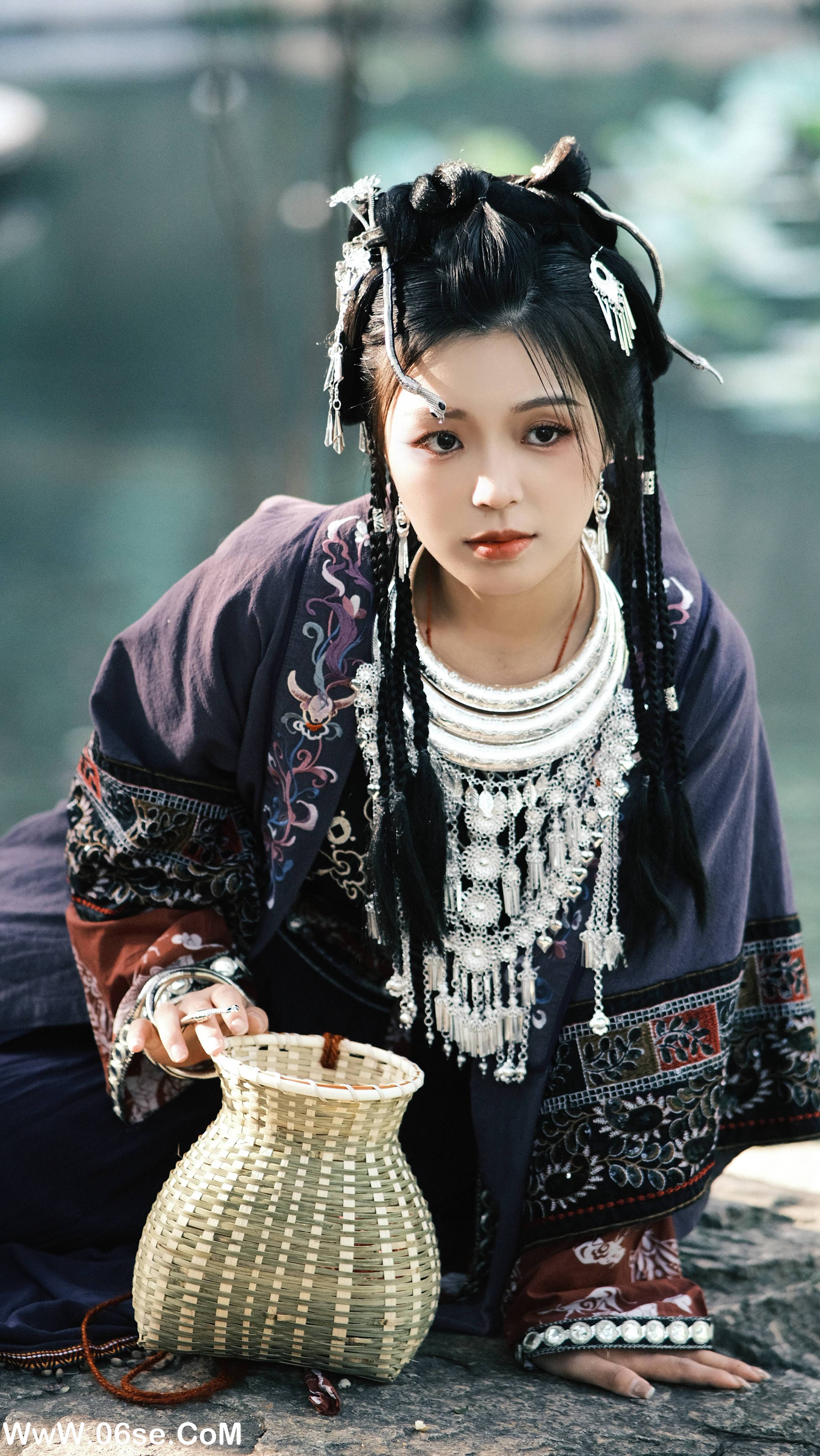 图片[25]-[YITUYU艺图语]2022.07.08 苗家姑娘 proyhine[27+1P／335MB]-六色网