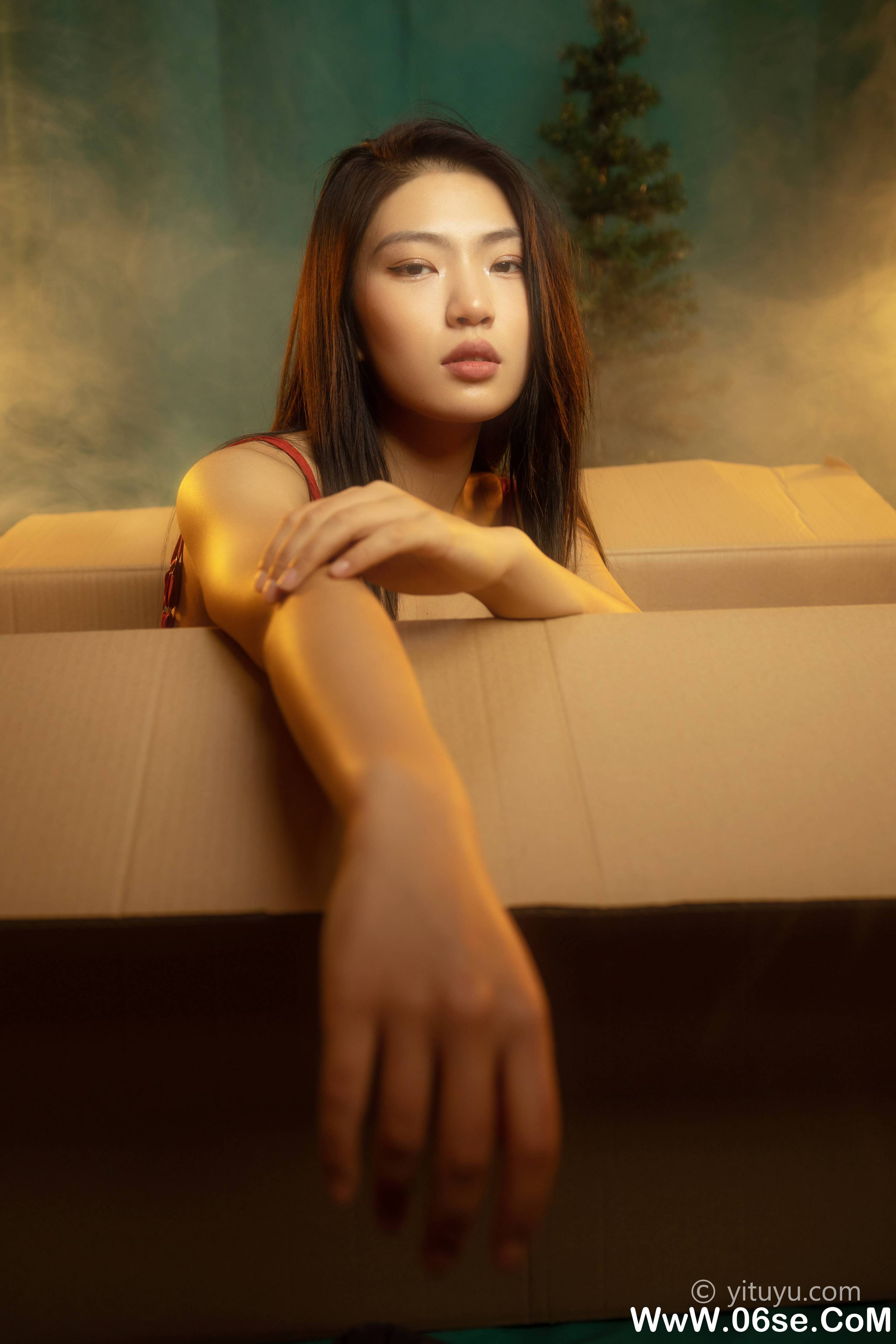 图片[5]-[YITUYU艺图语]2021.05.24 红装 娇娇[34P／323MB]-六色网