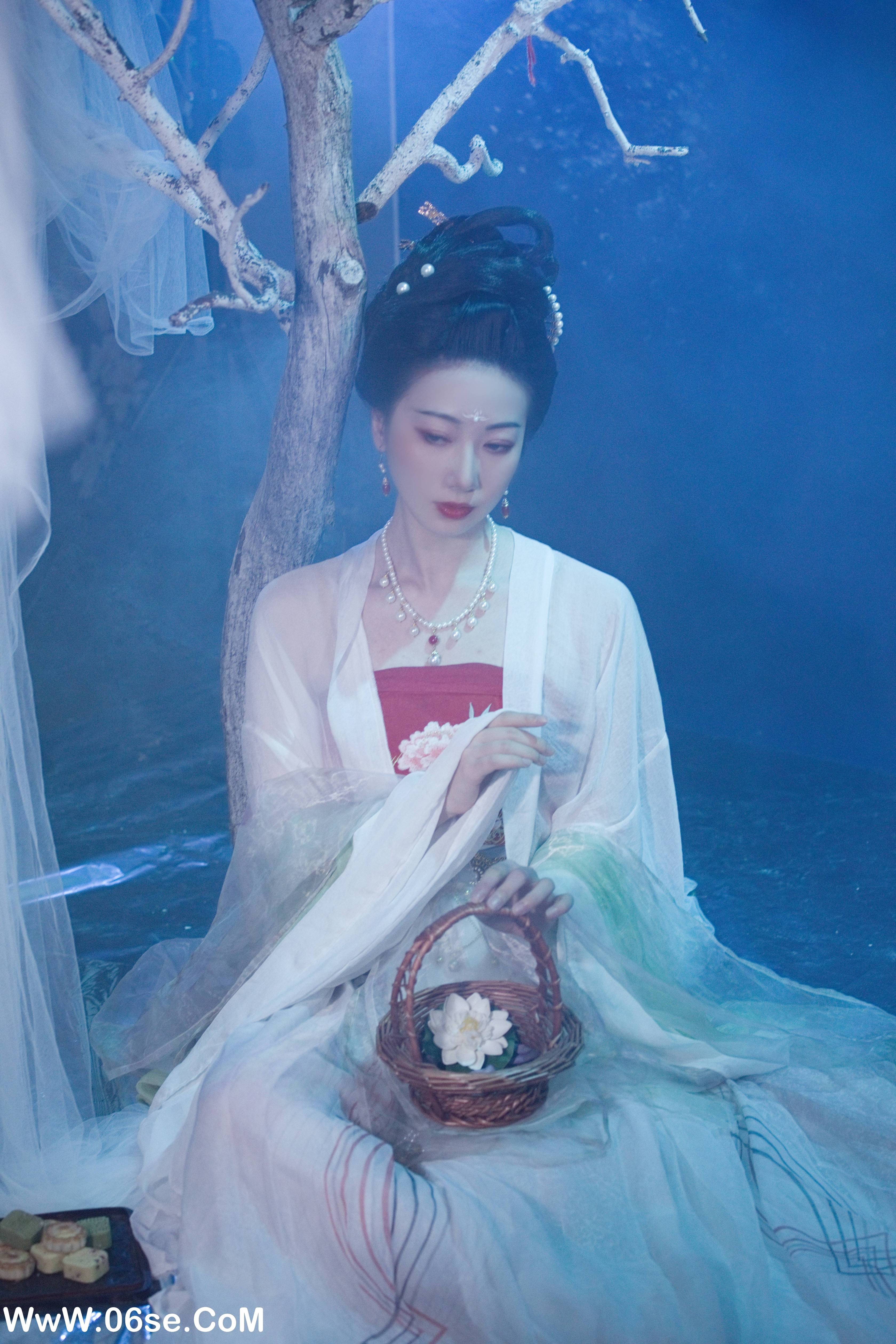 图片[20]-[YITUYU艺图语]2022.08.26 嫦娥 犬壹-[32+1P／749MB]-六色网