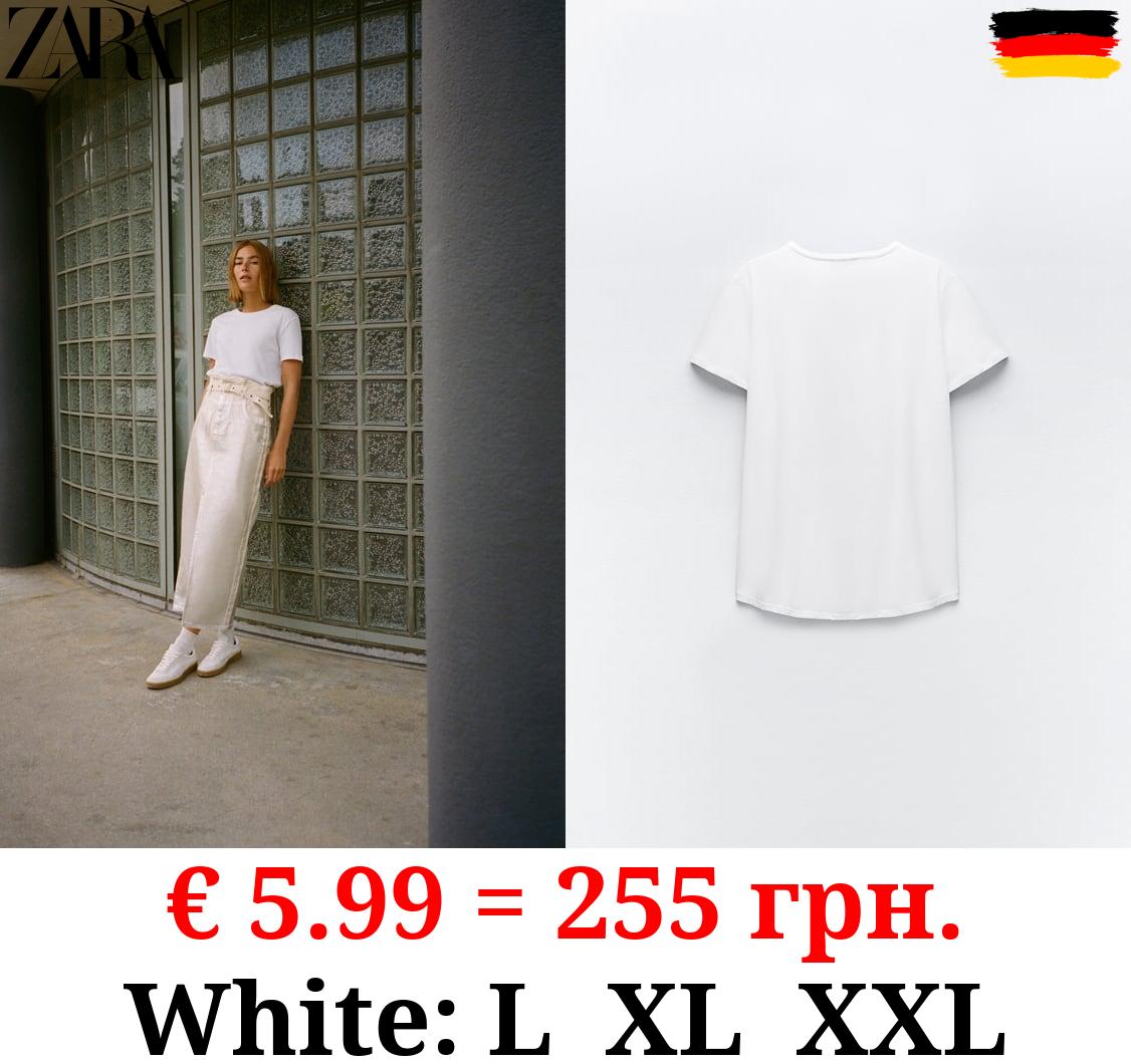 BASIC T-SHIRT WITH ASYMMETRIC HEM
