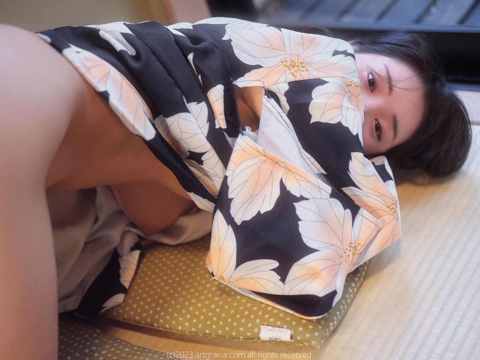 Wuyo 우요, ArtGravia Vol.553 Photobook Set.02 32