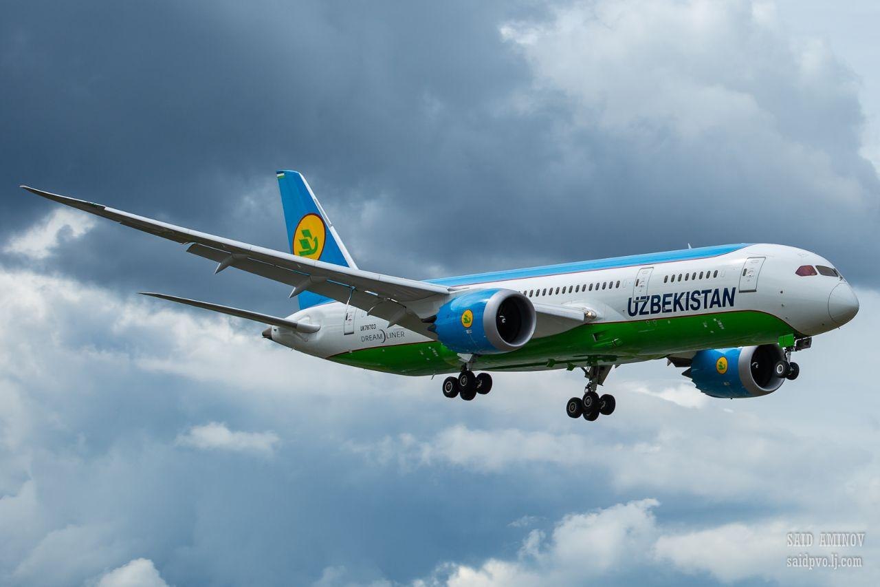 Ташкент хаво йуллари. Боинг 787-9 Uzbekistan Airways. B787 Uzbekistan Airways. Боинг 787-800 узбекские авиалинии. Uzbekistan Airways 747.