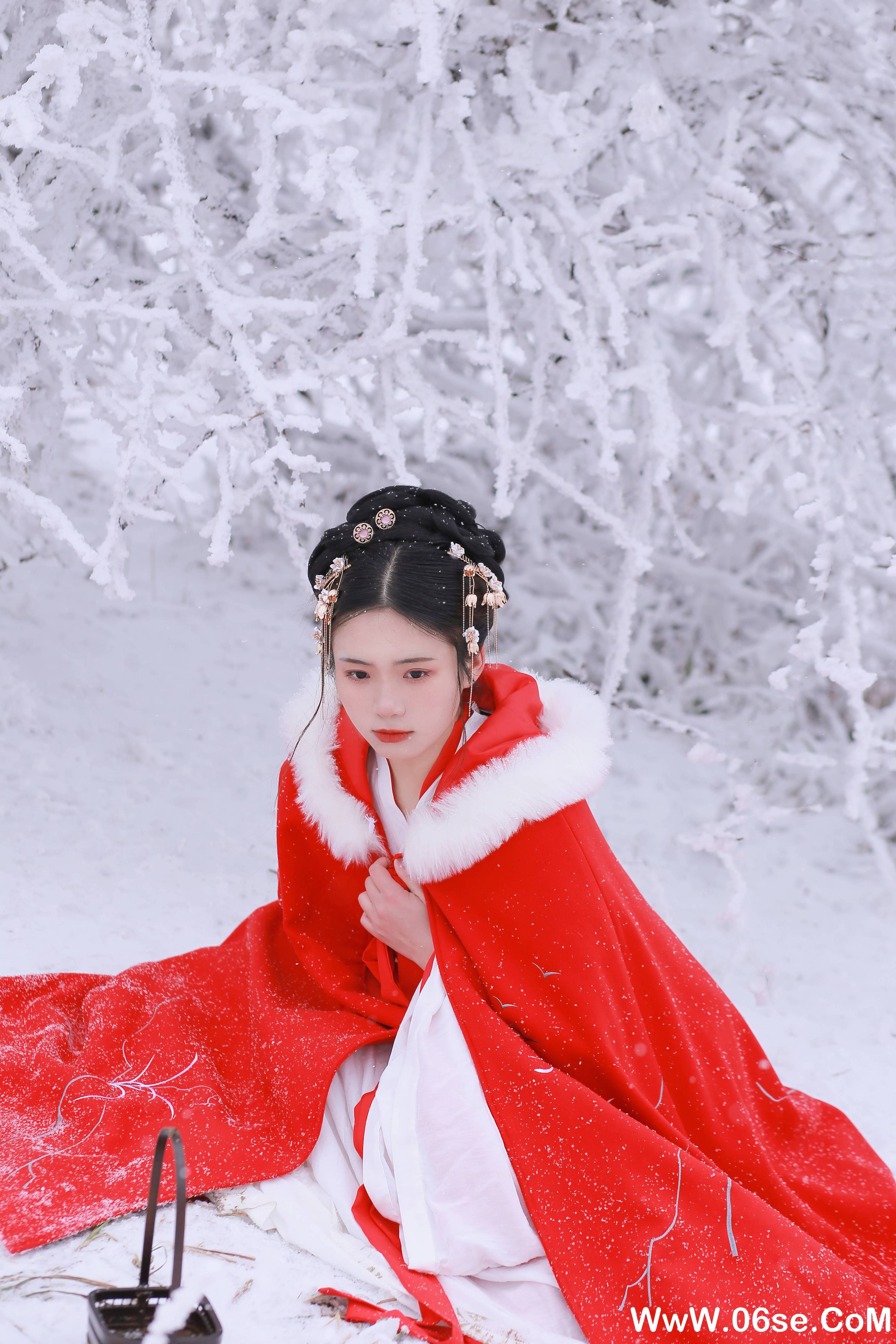 图片[31]-[YITUYU艺图语]2021.12.25 大雪 沂越[34+1P／308MB]-六色网