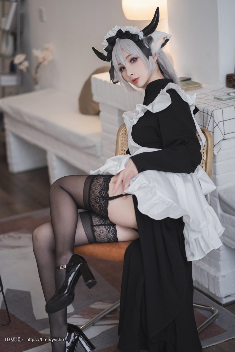 [Cos]凉凉子 - 牛奶女仆[45p] 14