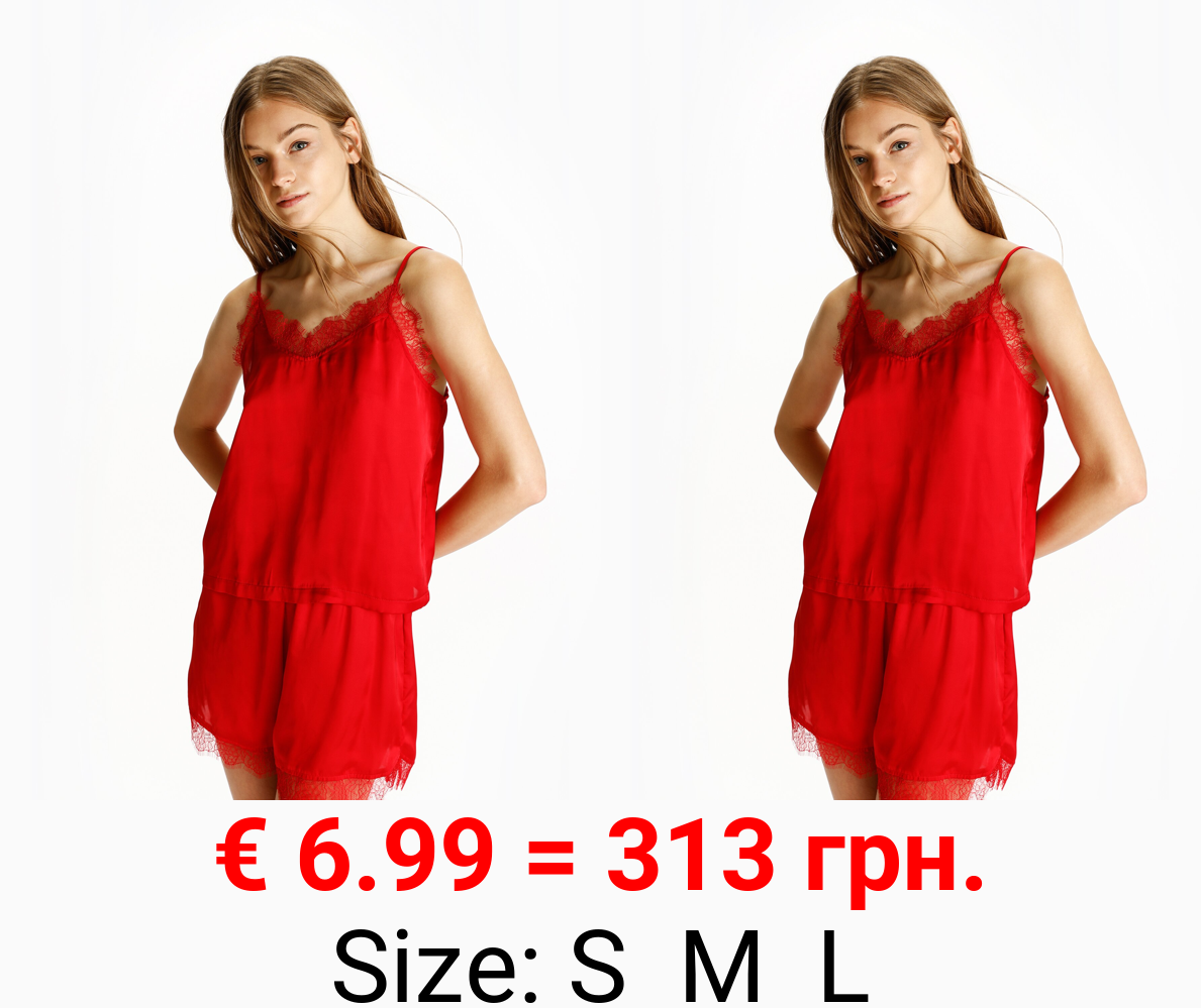 Two-piece pyjama set with lace