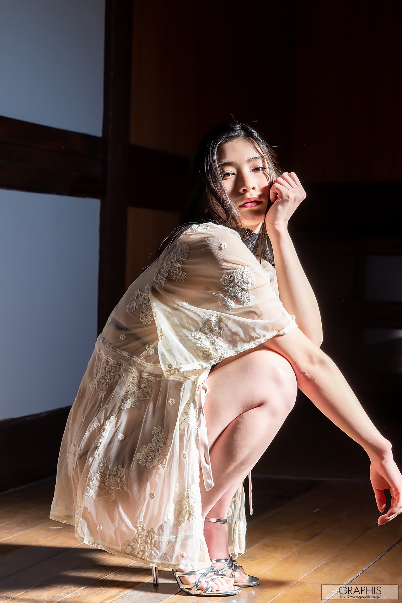 [Graphis] Special Gravure - Suzu Honjo 本庄鈴 160P 118