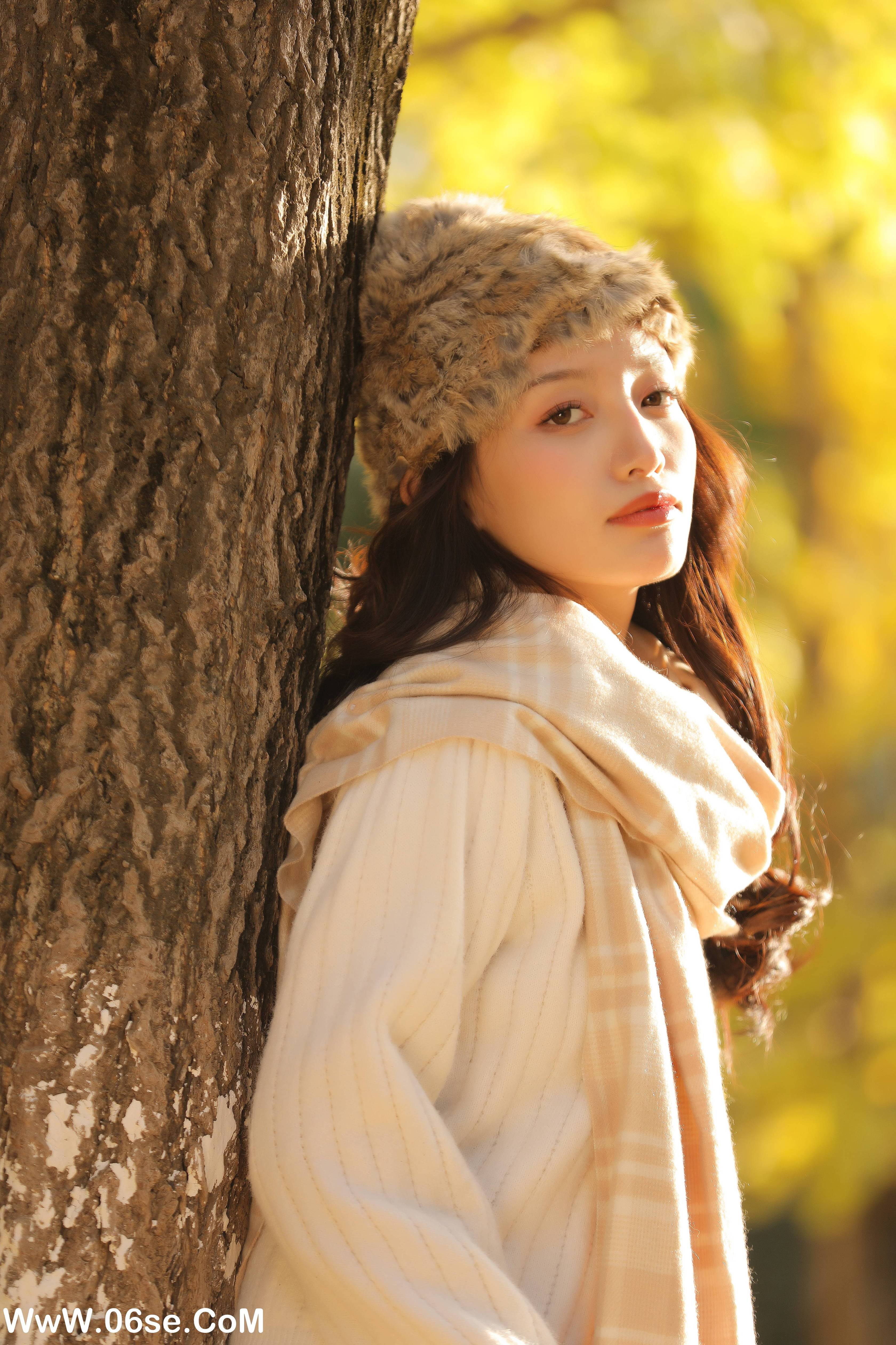 图片[21]-[YITUYU艺图语]2022.12.14 忽然立秋 柠萌婧啊[32+1P／402MB]-六色网