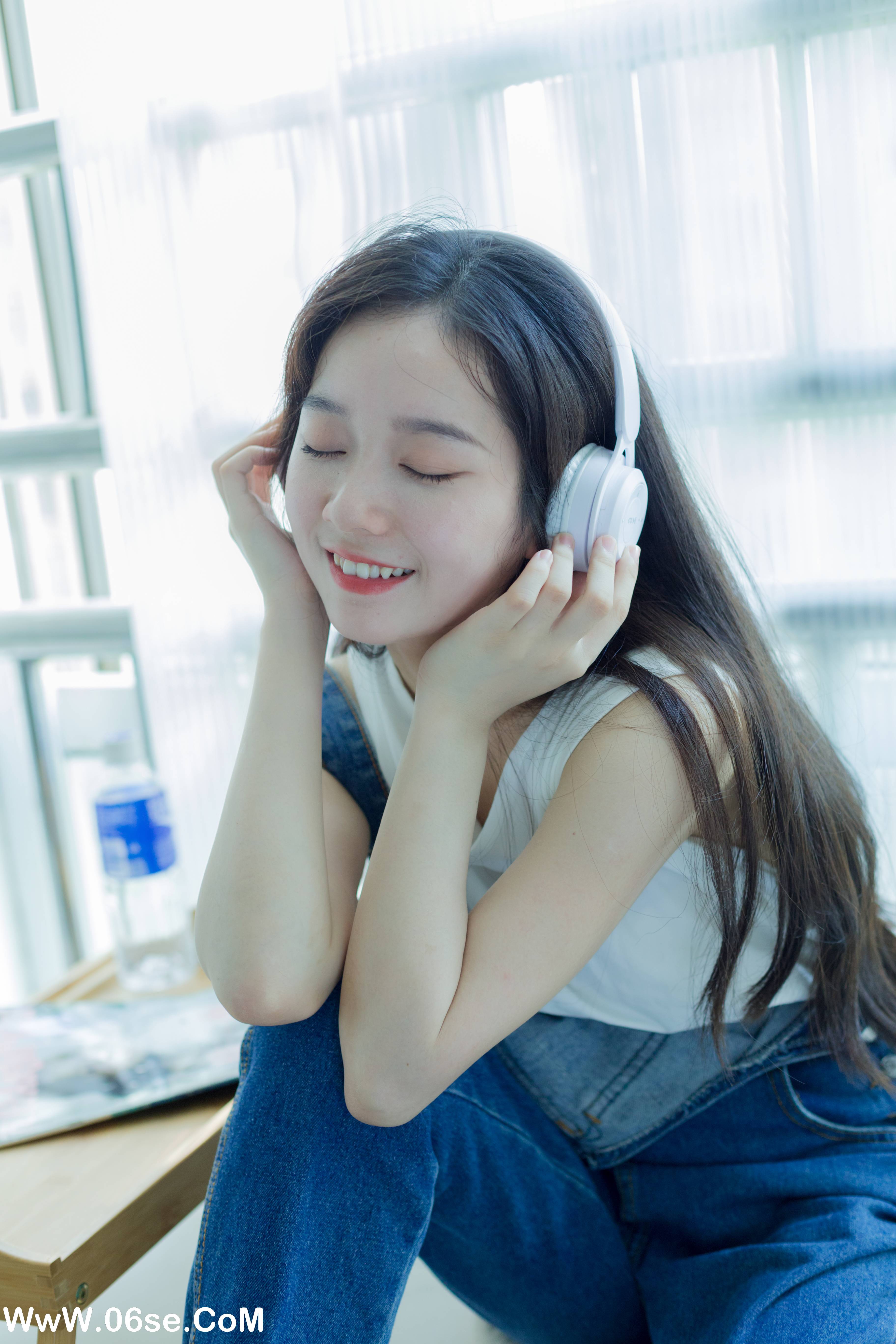 图片[4]-[YITUYU艺图语]2022.09.26 诗里的海 戈曼妮Nini[34+1P／252MB]-六色网