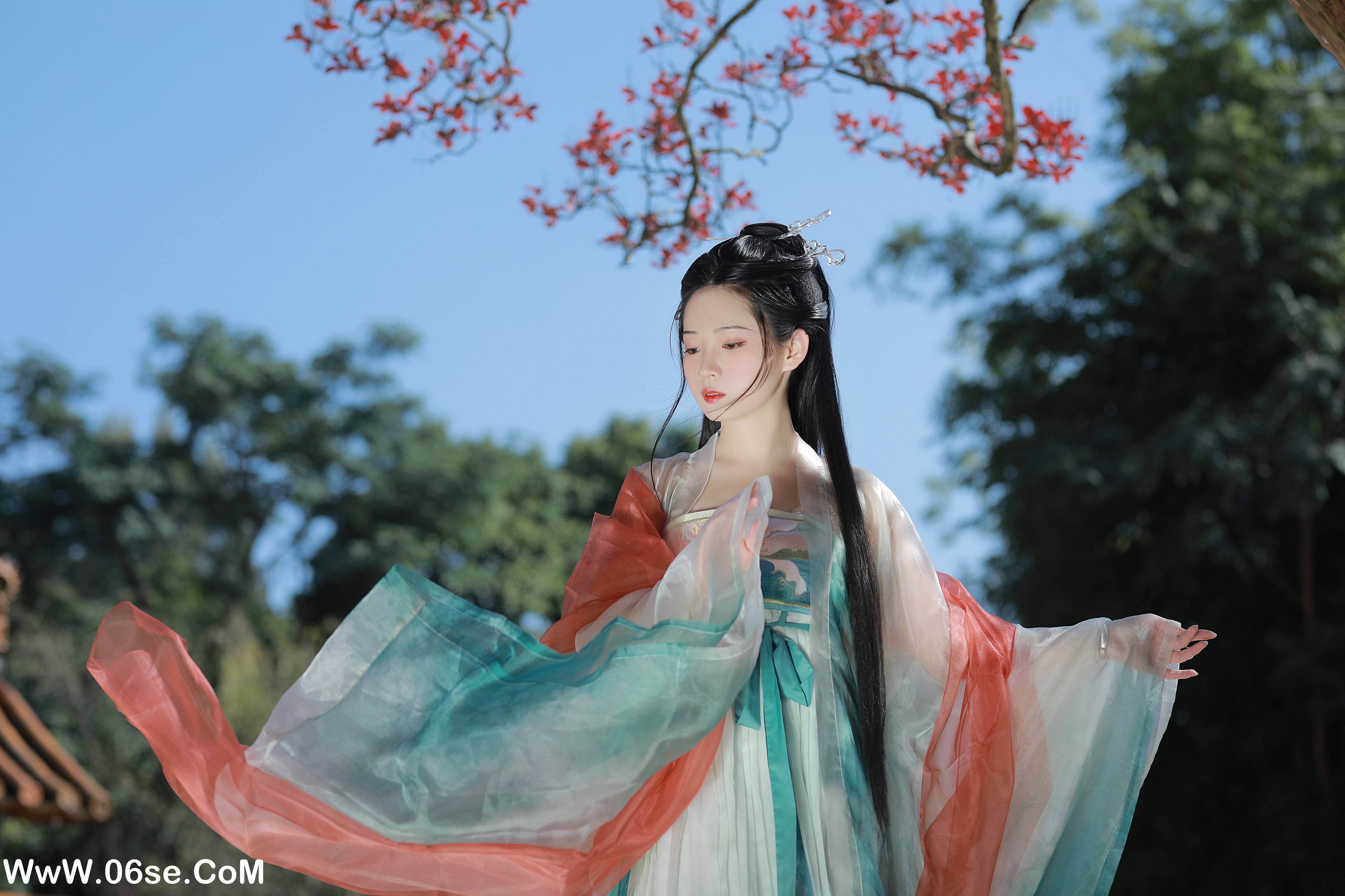 图片[4]-[YITUYU艺图语]2022.12.04 休言万事转头空 落花人独立[33+1P／708MB]-六色网