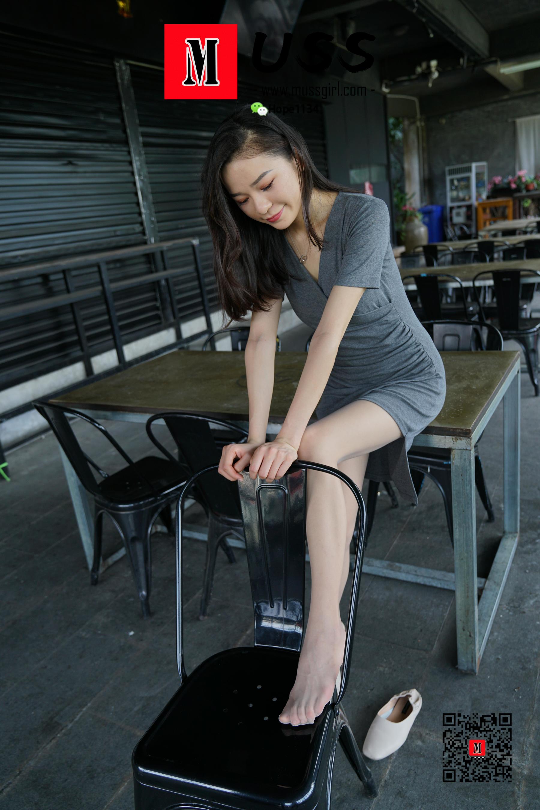 [慕丝女郎MussGirl]_No.043_她若惊鸿一瞥，汝已心猿意马-写真图集共83P 2