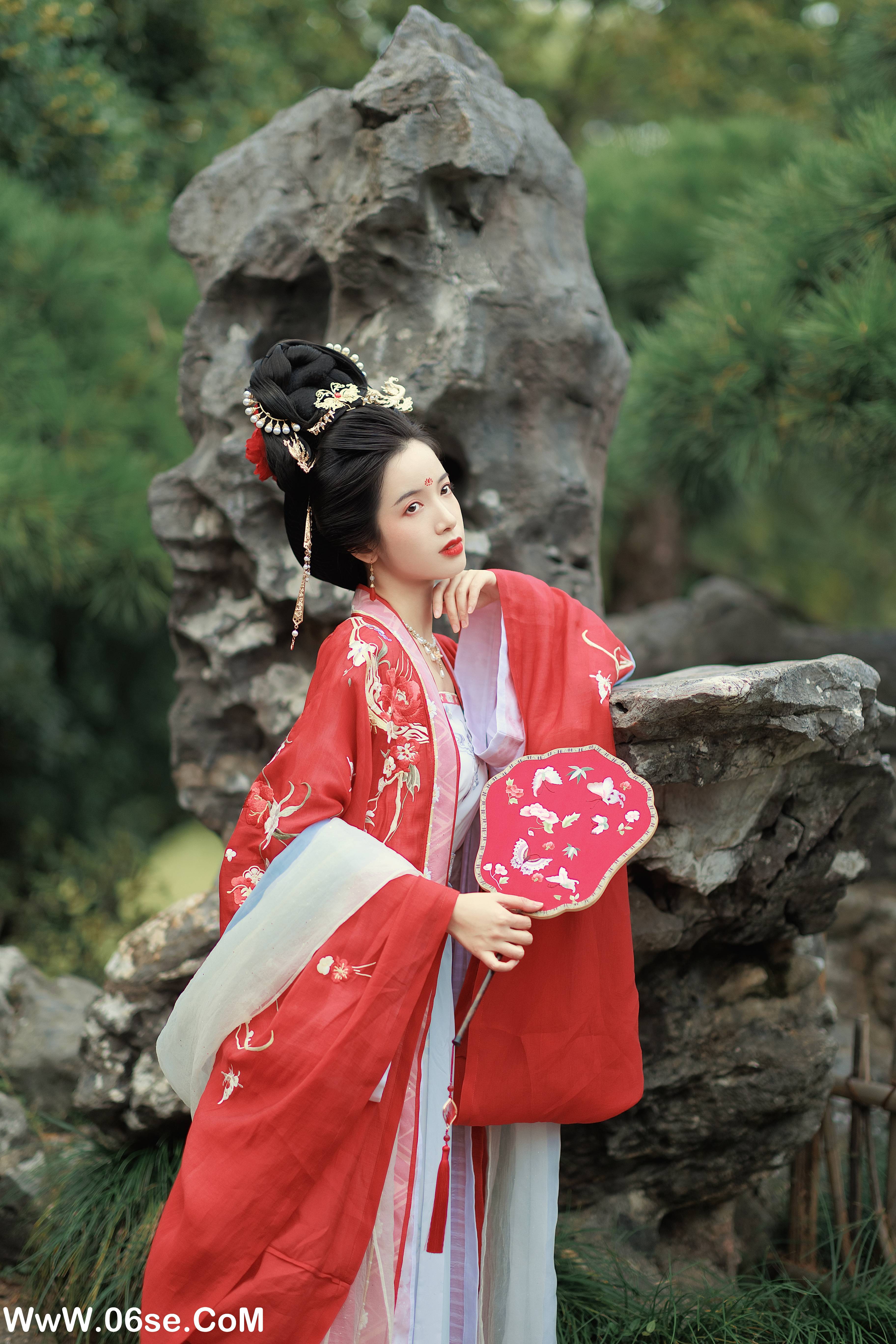 图片[11]-[YITUYU艺图语]2022.12.27 江南初秋 一只阿梦崽[38+1P／485MB]-六色网