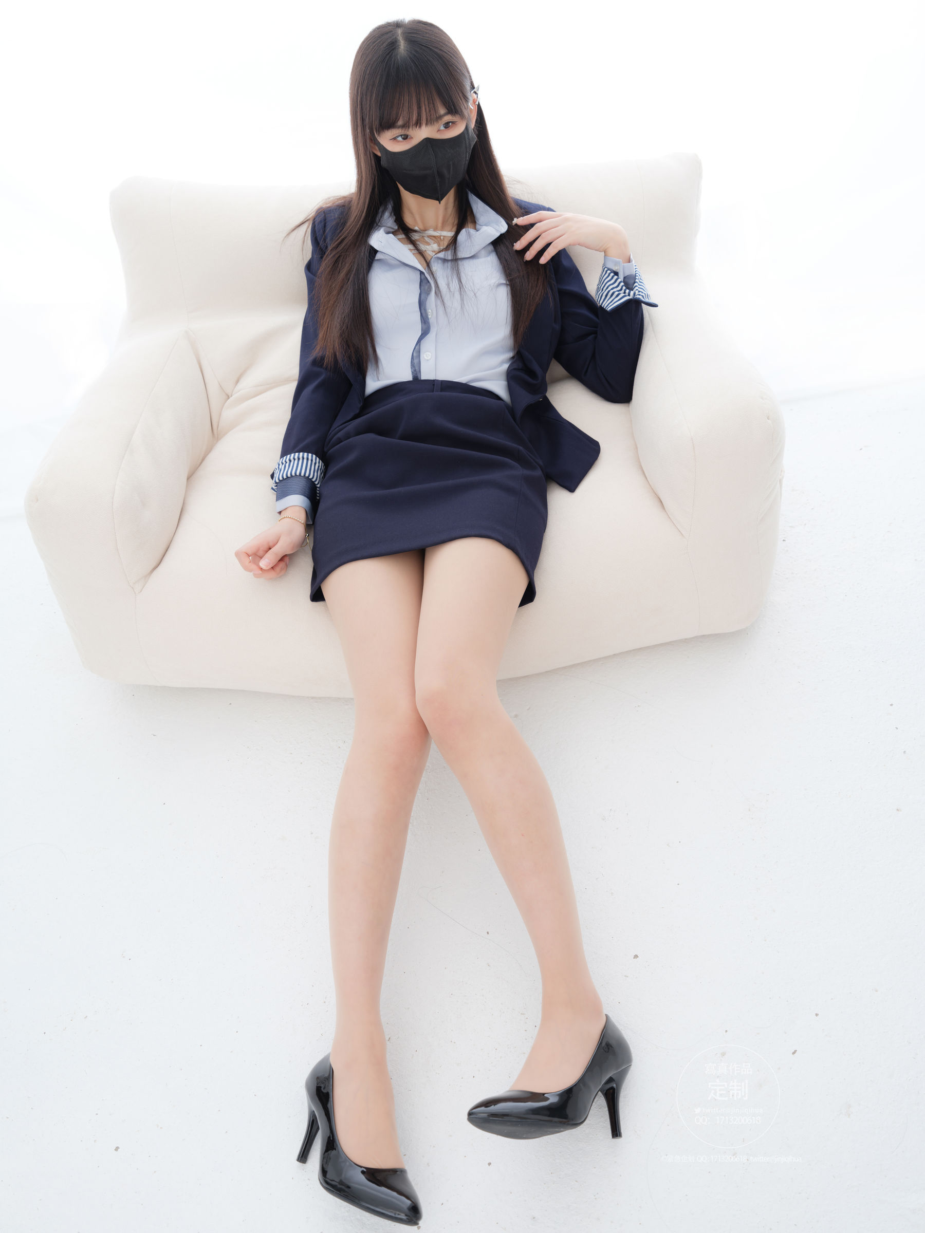 [紧急企划]_EX-002_见希w_肉丝OL-写真图集共51P 1