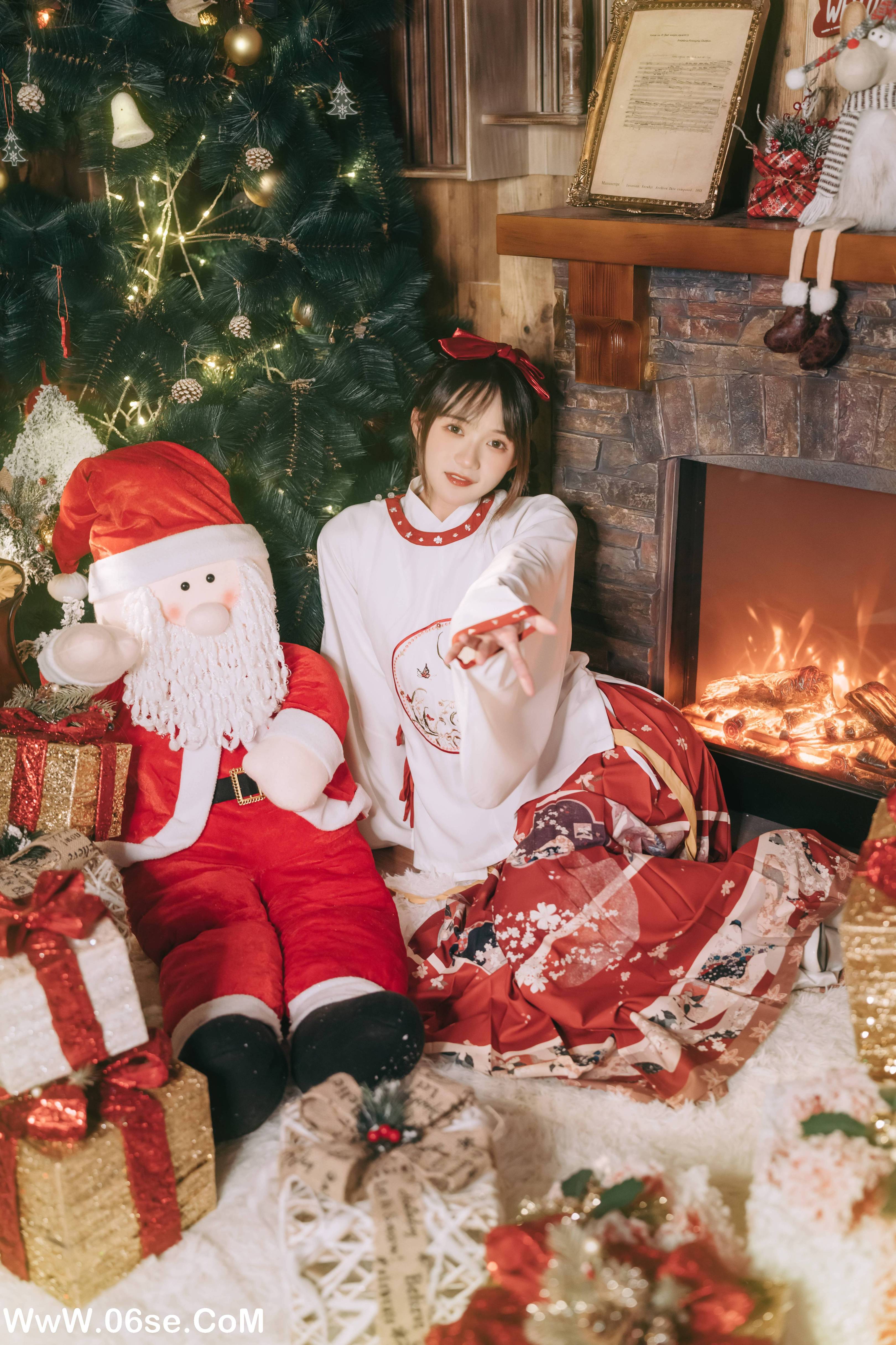 图片[24]-[YITUYU艺图语]2022.12.27 汉洋折衷的圣诞 兔子Zzz不吃胡萝卜[28+1P／194MB]-六色网