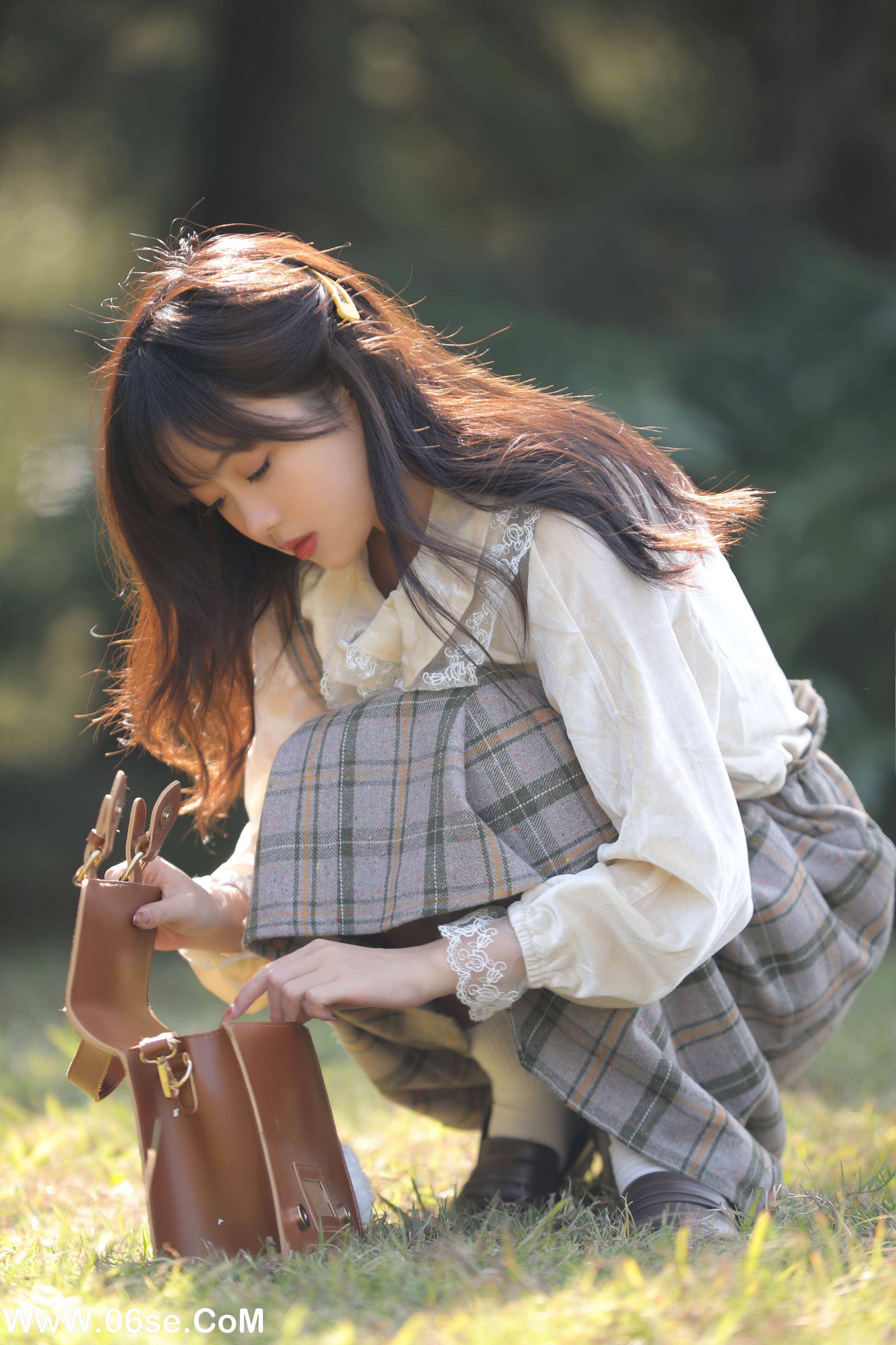 图片[25]-[YITUYU艺图语]2022.11.17 秋信 小薇人儿[34+1P／351MB]-六色网