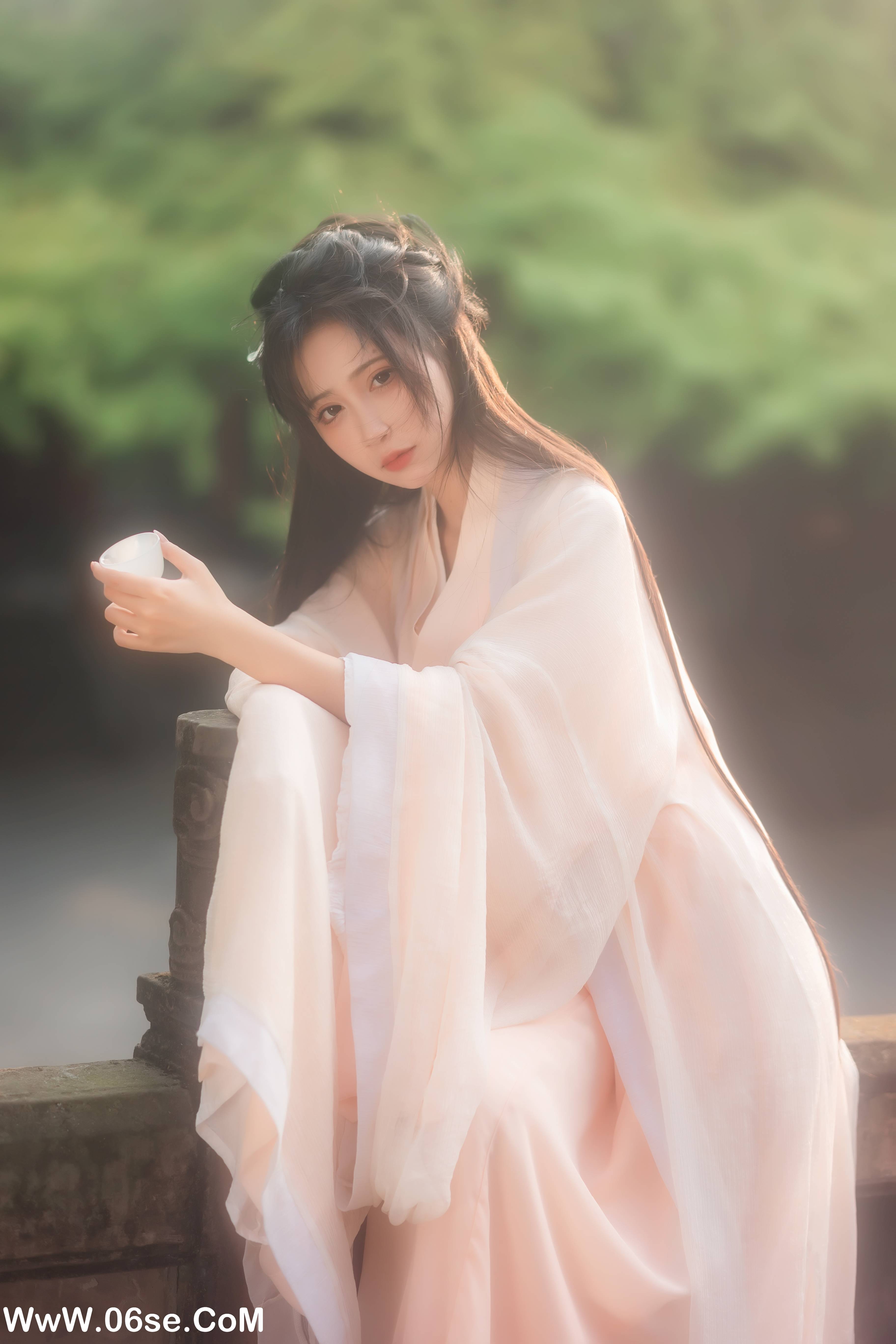 图片[33]-[YITUYU艺图语]2022.11.24 神明少女 -绮罗生的小苏苏-[35+1P／242MB]-六色网