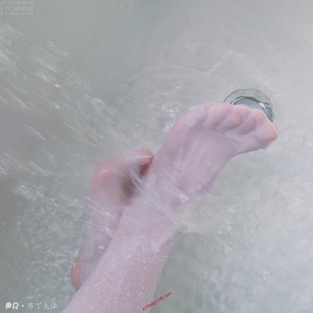 布丁大法-蜜桃、水着白丝、草莓和服[25P] 14