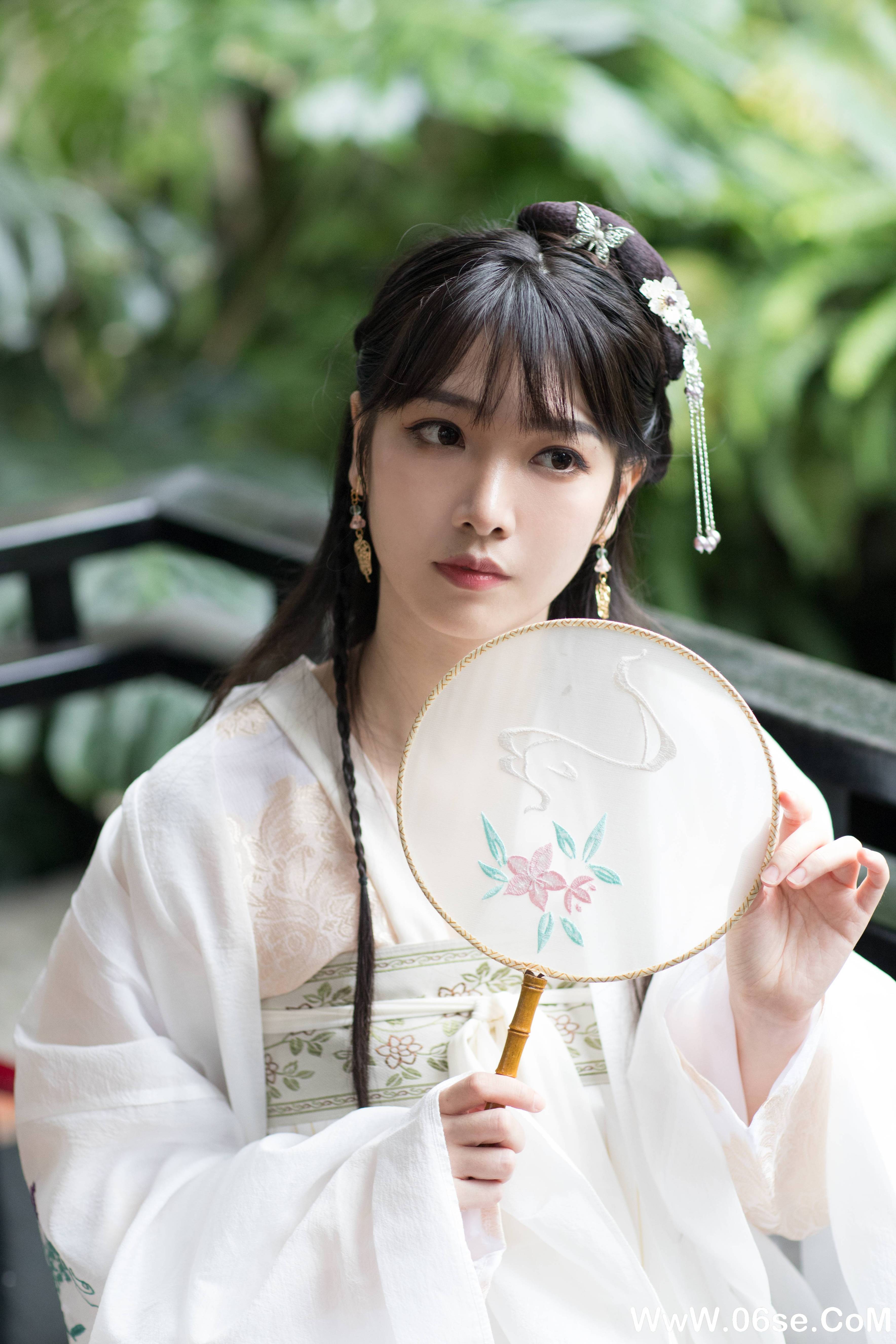 图片[4]-[YITUYU艺图语]2021.09.06 清平调 湘湘[21+1P／196MB]-六色网