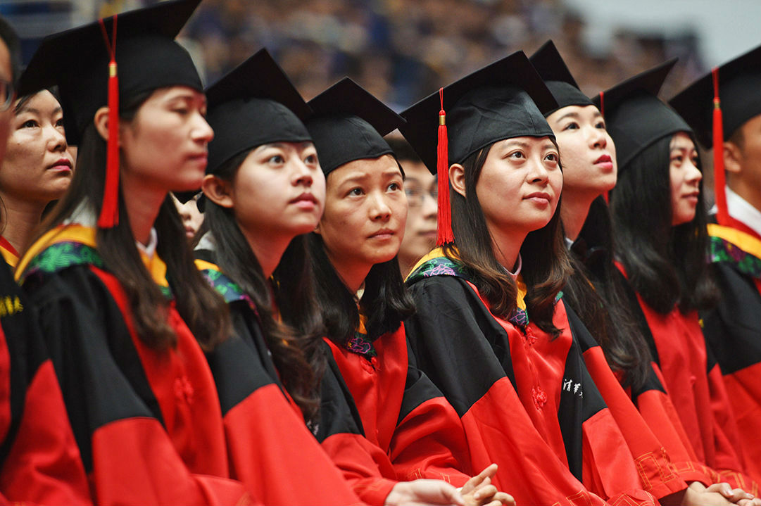 фото: Китай близко: каждый шестой российский студент планирует получение второго высшего образования в Поднебесной 