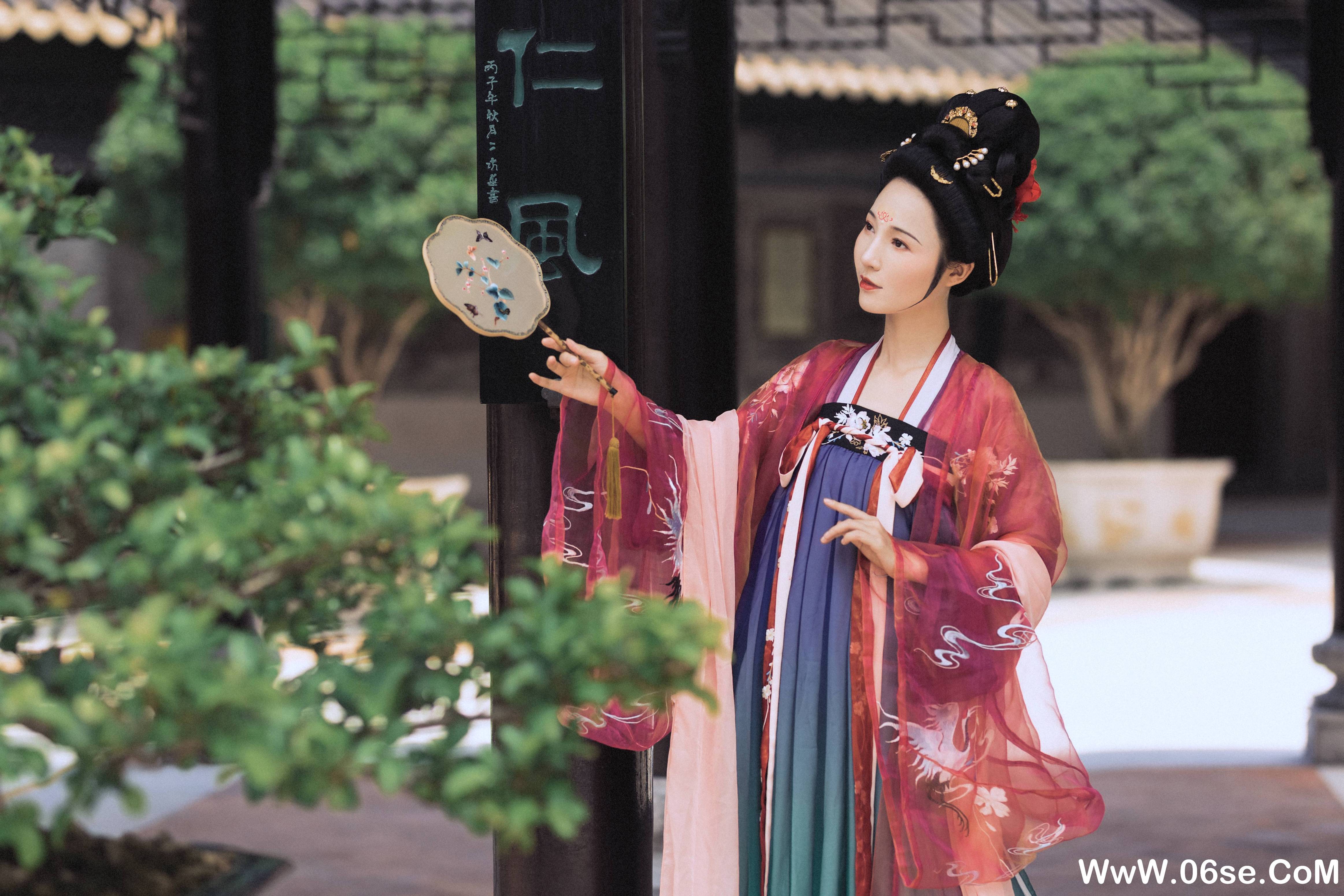 图片[4]-[YITUYU艺图语]2021.10.07 罗敷媚 瑞雪[24+1P／343MB]-六色网