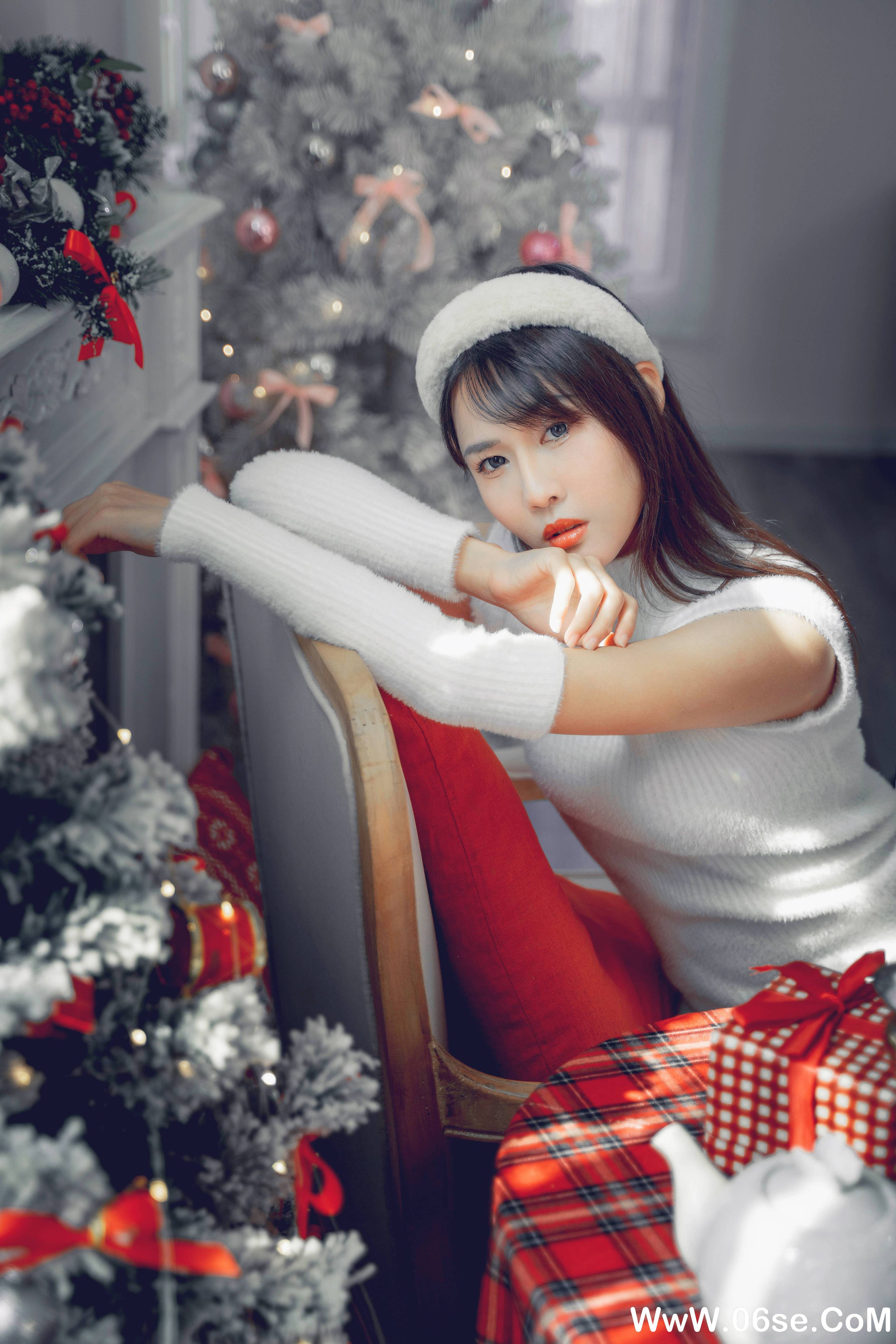 图片[3]-[YITUYU艺图语]2021.12.21 圣诞少女 lin[41+1P／446MB]-六色网