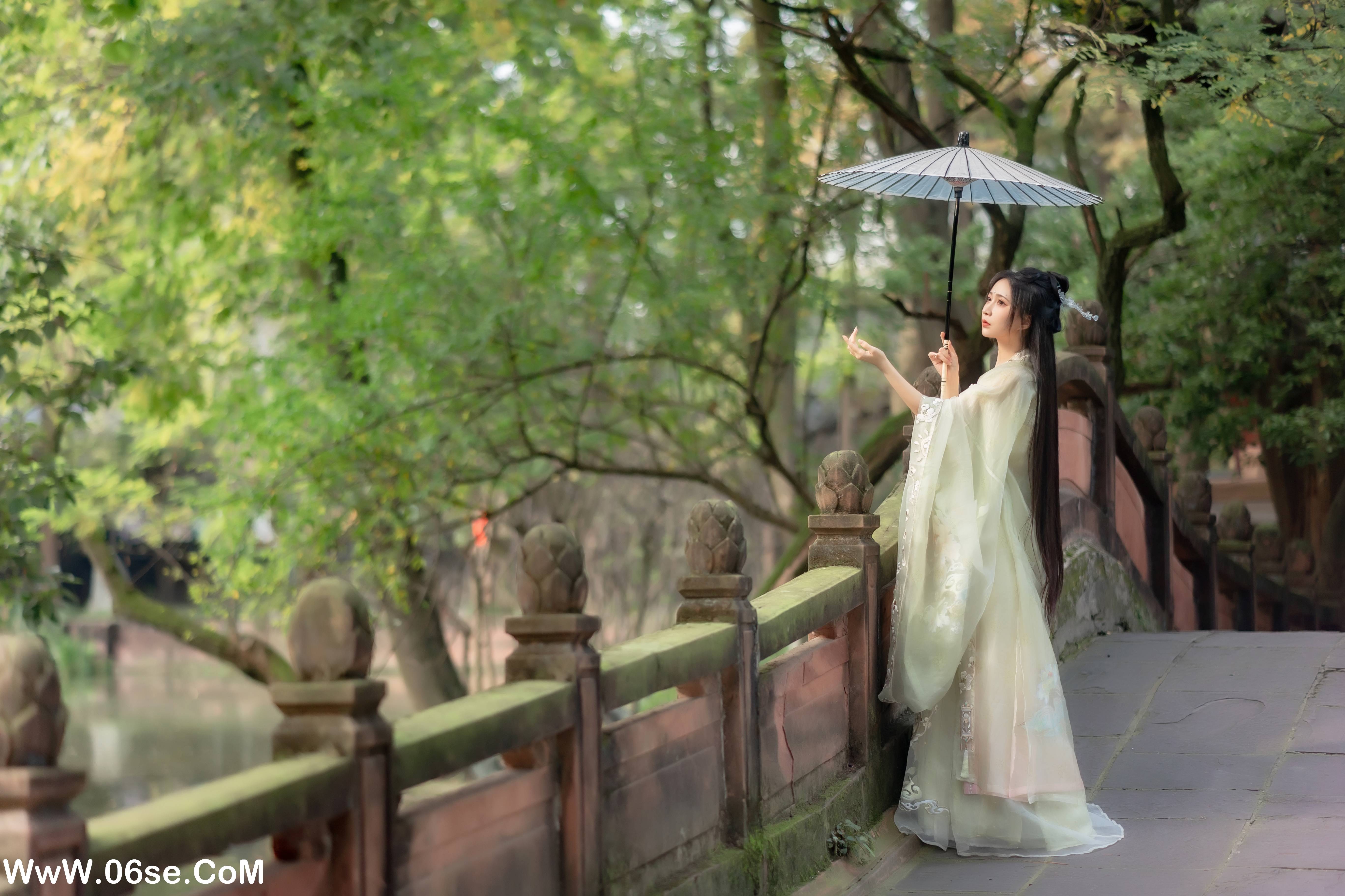 图片[11]-[YITUYU艺图语]2022.11.26 拒霜思 -绮罗生的小苏苏-[32+1P／249MB]-六色网