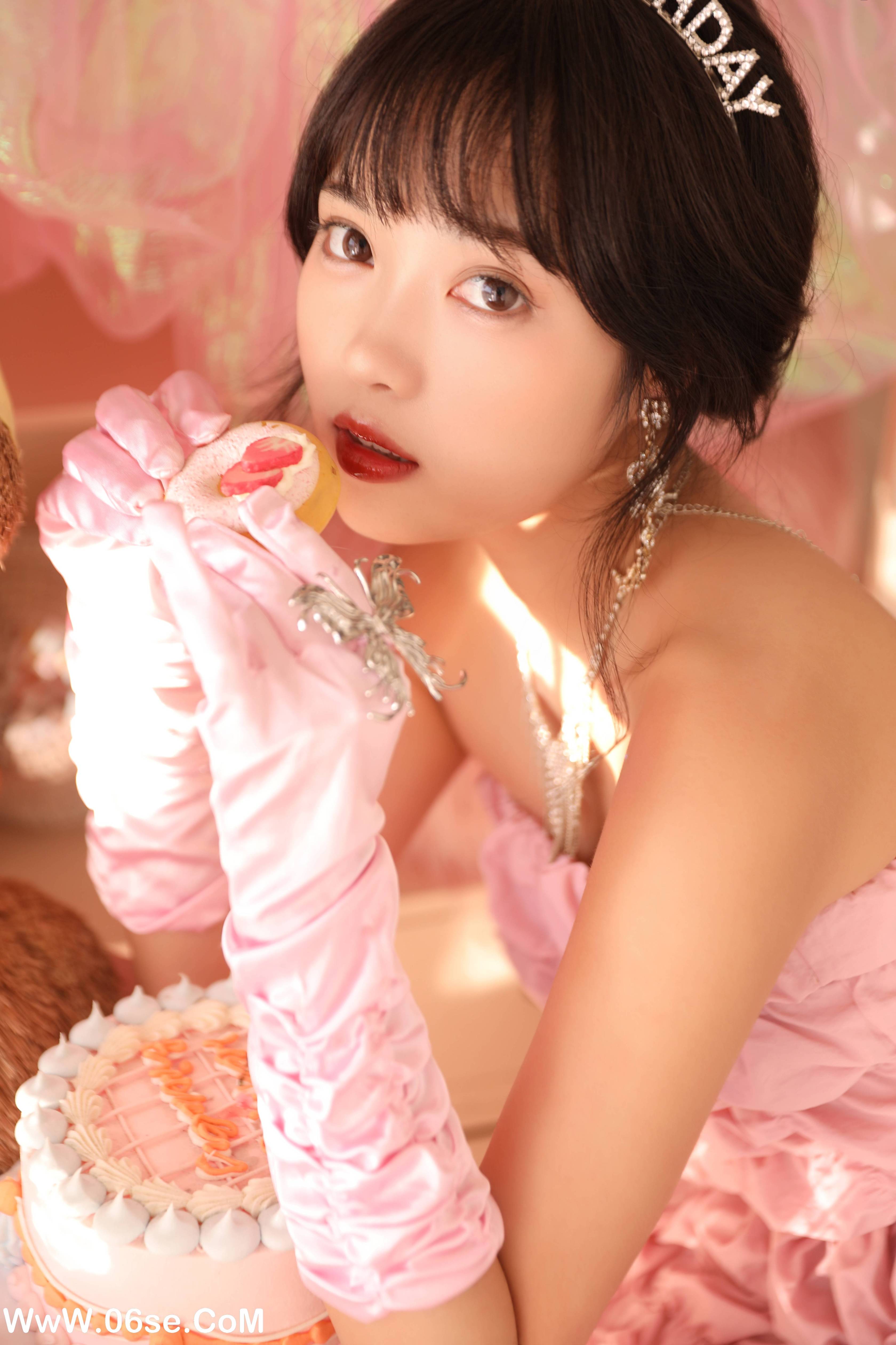 图片[6]-[YITUYU艺图语]2022.10.10 快乐万岁 小薇人儿[26+1P／266MB]-六色网