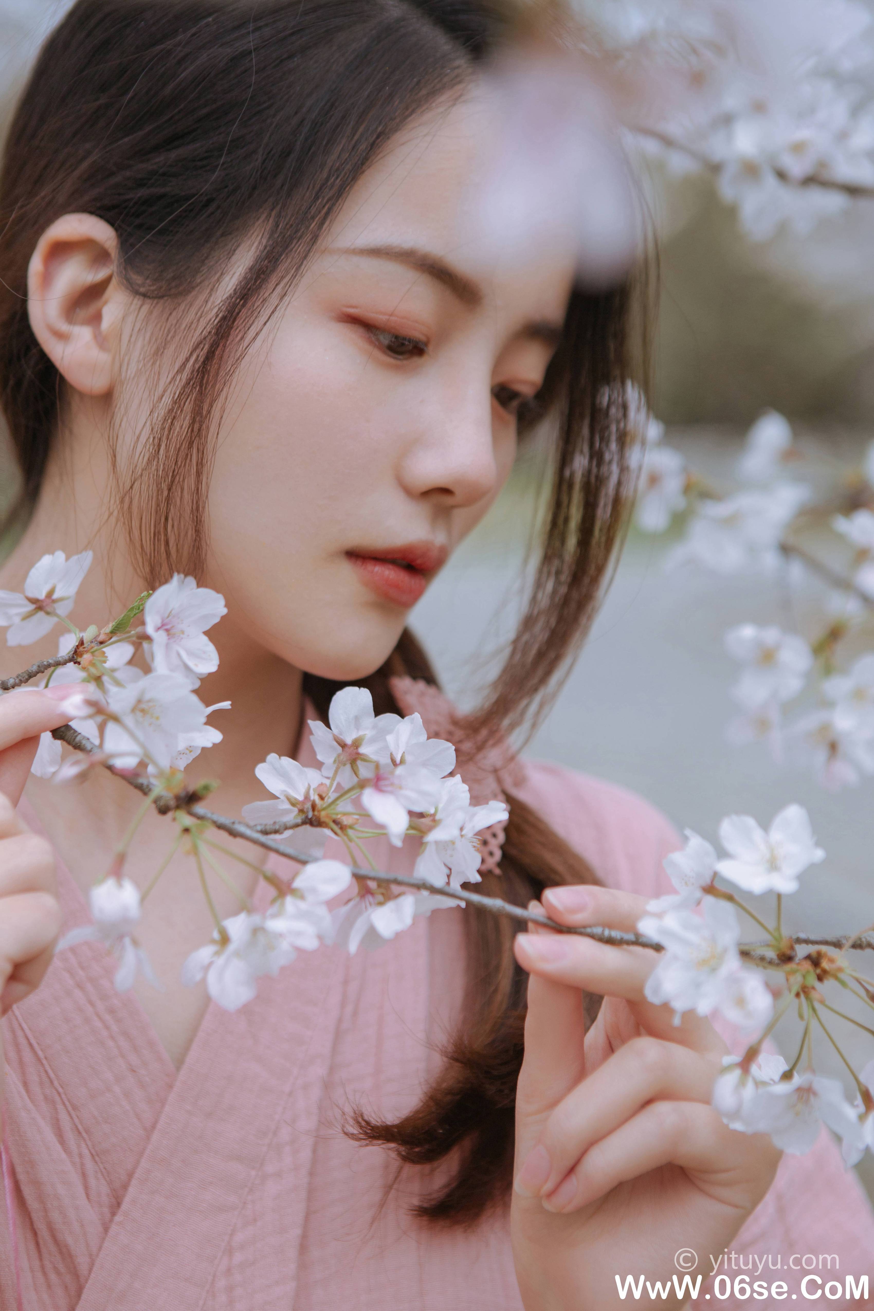 图片[22]-[YITUYU艺图语]2021.05.19 起风渐暖，樱花将灿 一只小四月[23P／275MB]-六色网