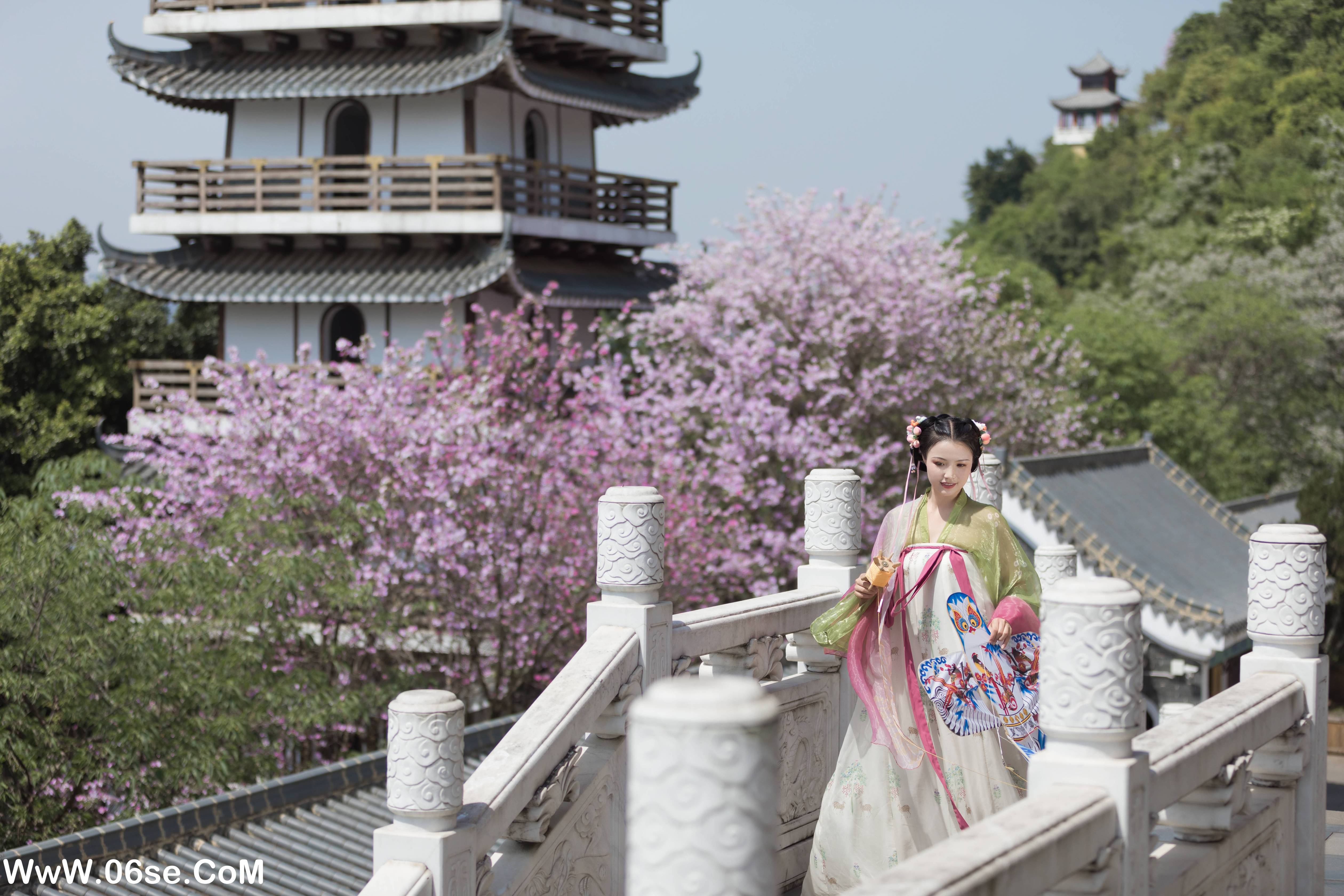 图片[24]-[YITUYU艺图语]2022.07.27 袅娜 刘哈喇子[25+1P／339MB]-六色网