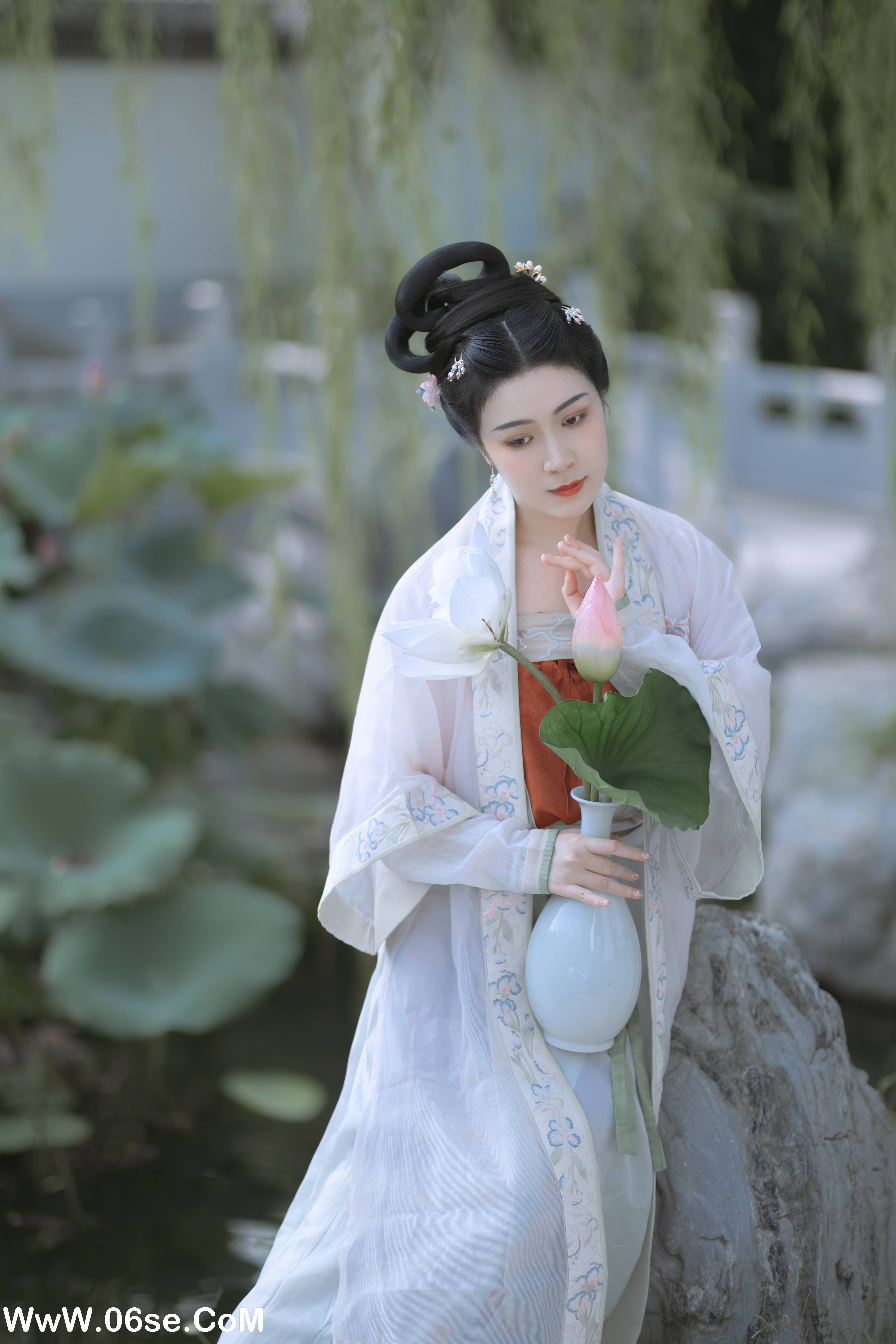 图片[9]-[YITUYU艺图语]2022.11.21 陶然荷韵 周曦彤[25+1P／195MB]-六色网