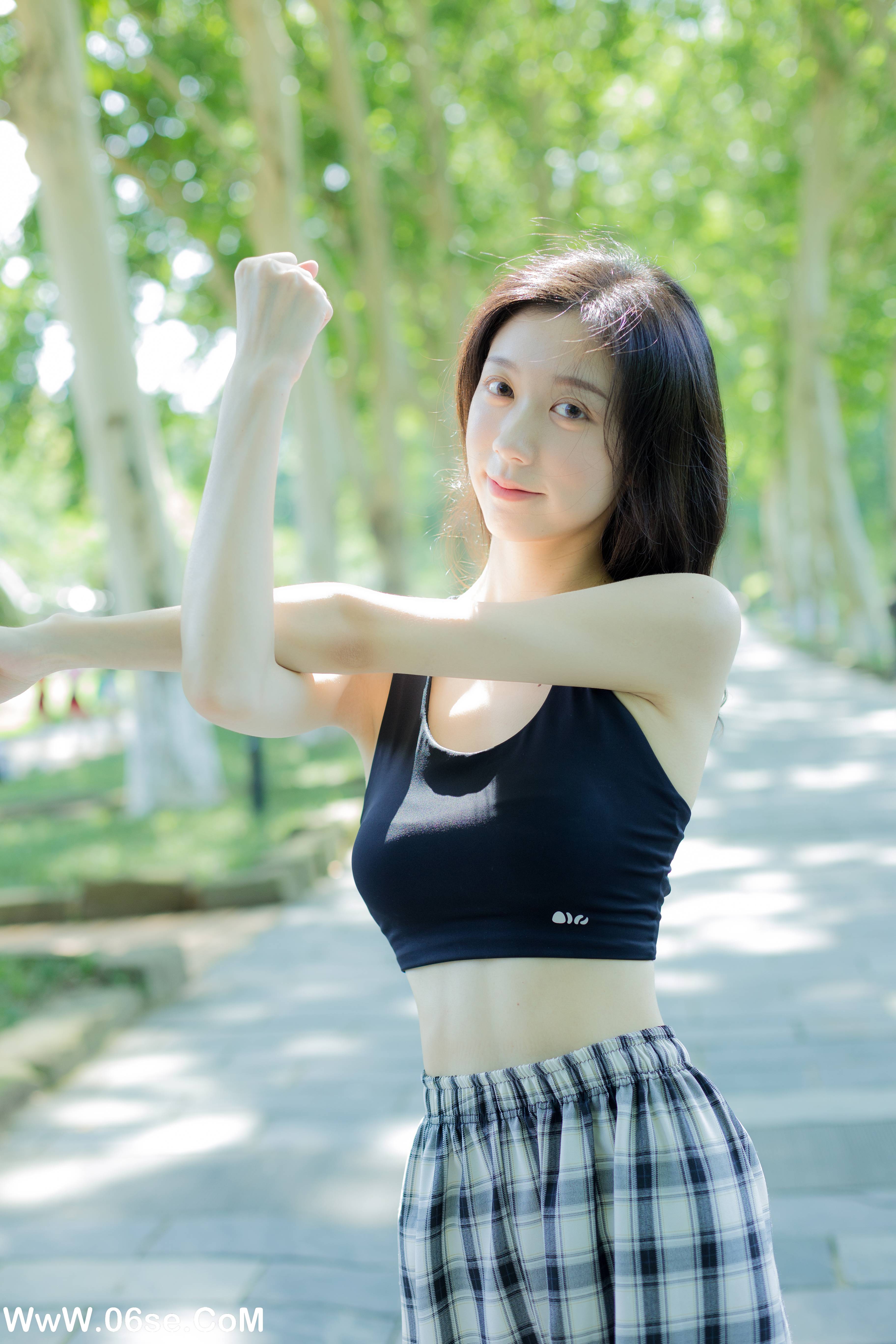 图片[24]-[YITUYU艺图语]2022.09.08 晨练日 饲猫少女-[26+1P／237MB]-六色网