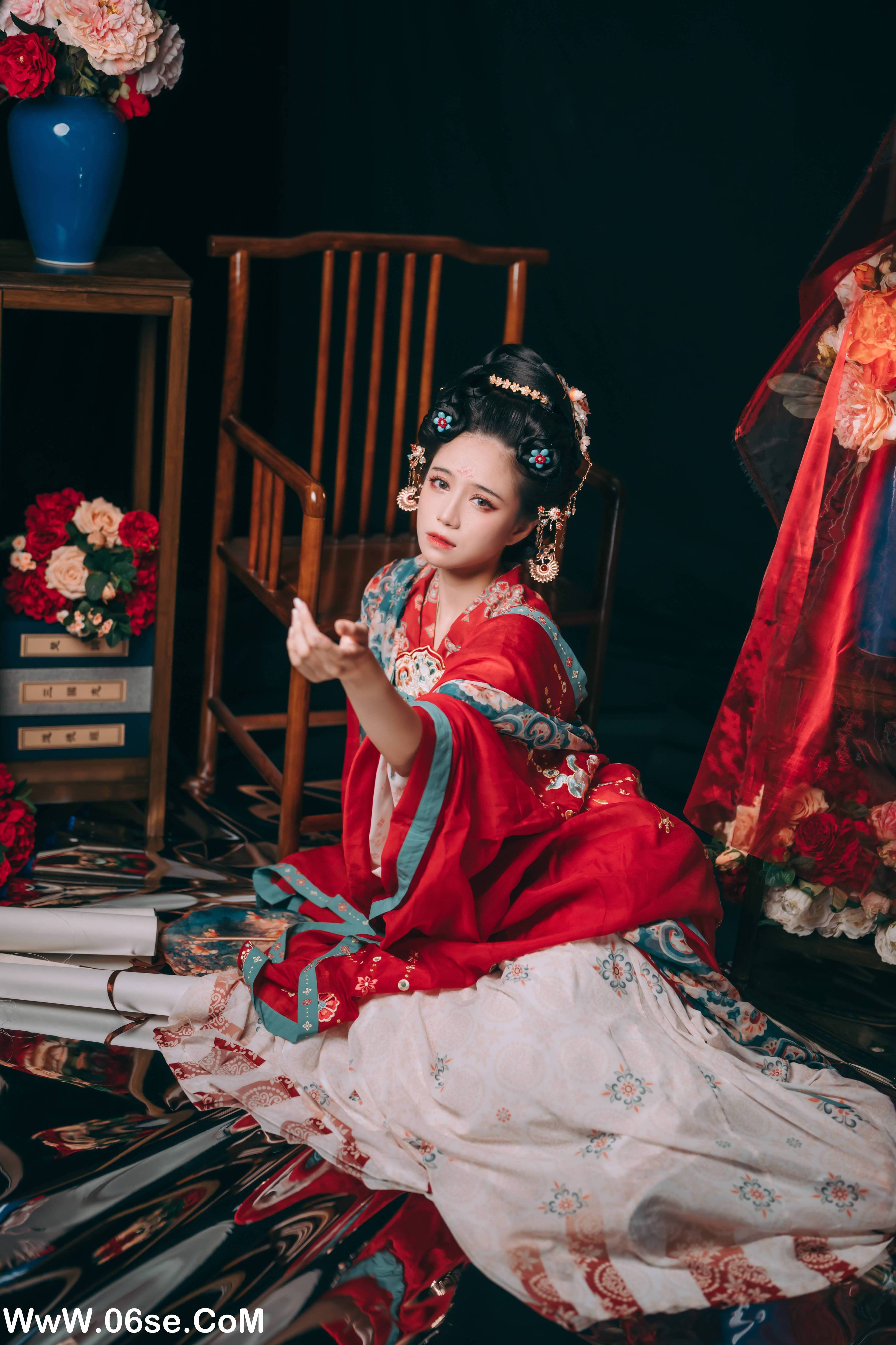 图片[21]-[YITUYU艺图语]2022.09.10 花想容颜 贰加六[22+1P／87.2MB]-六色网