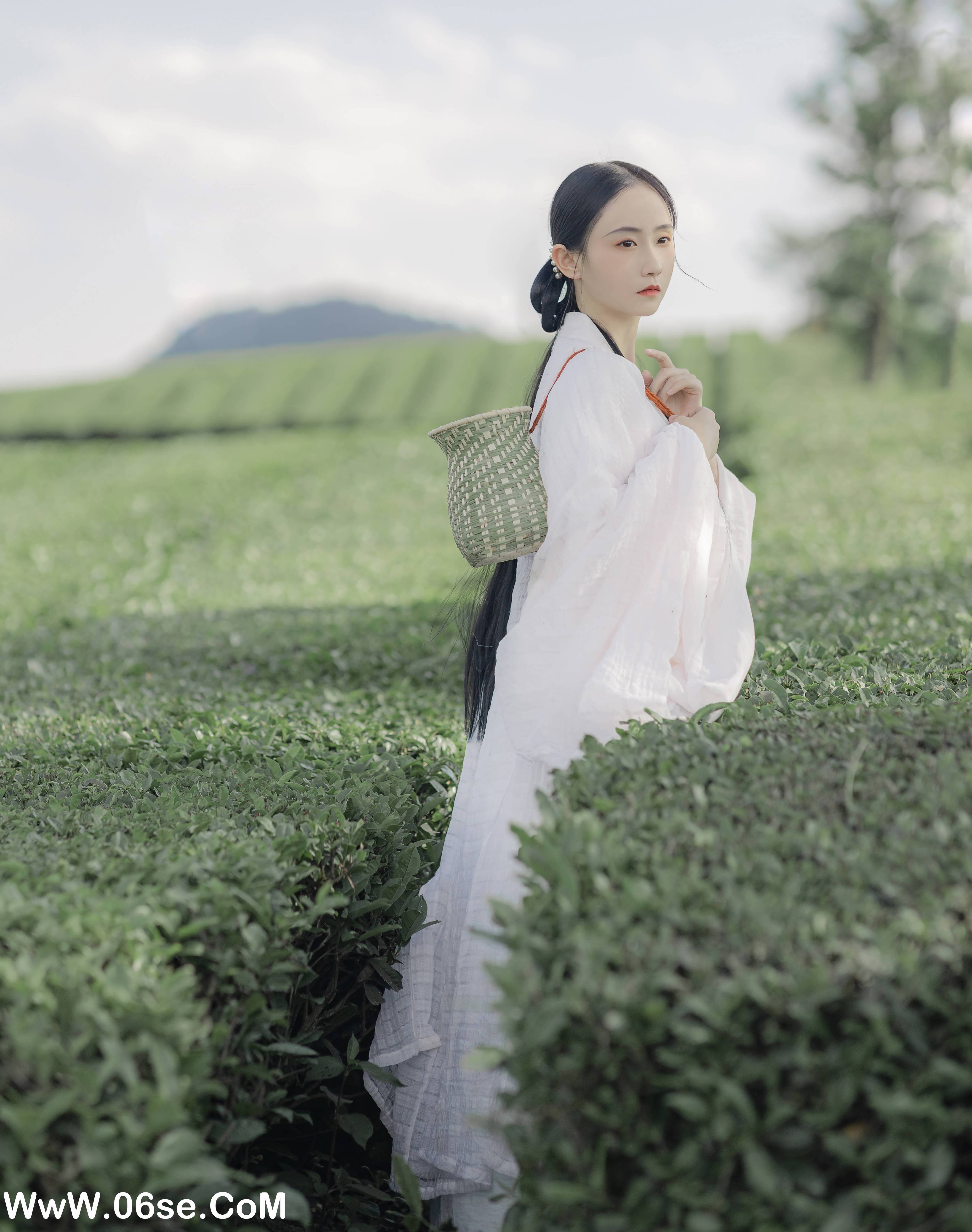图片[2]-[YITUYU艺图语]2022.11.11 衣袖染茶香 灿暖暖暖[19+1P／181MB]-六色网