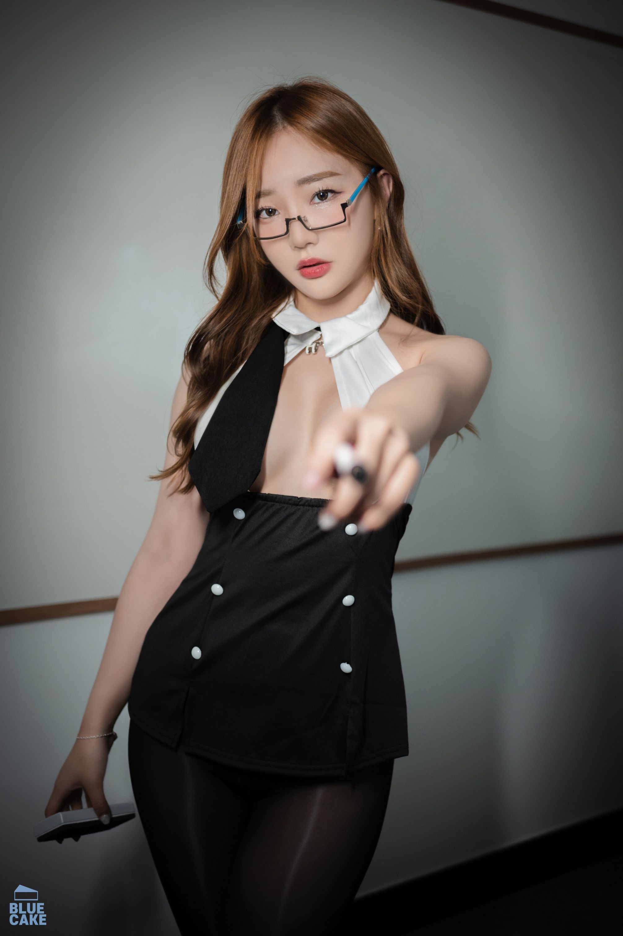 [BLUECAKE] Black & Red [119P-0.98GB] 36