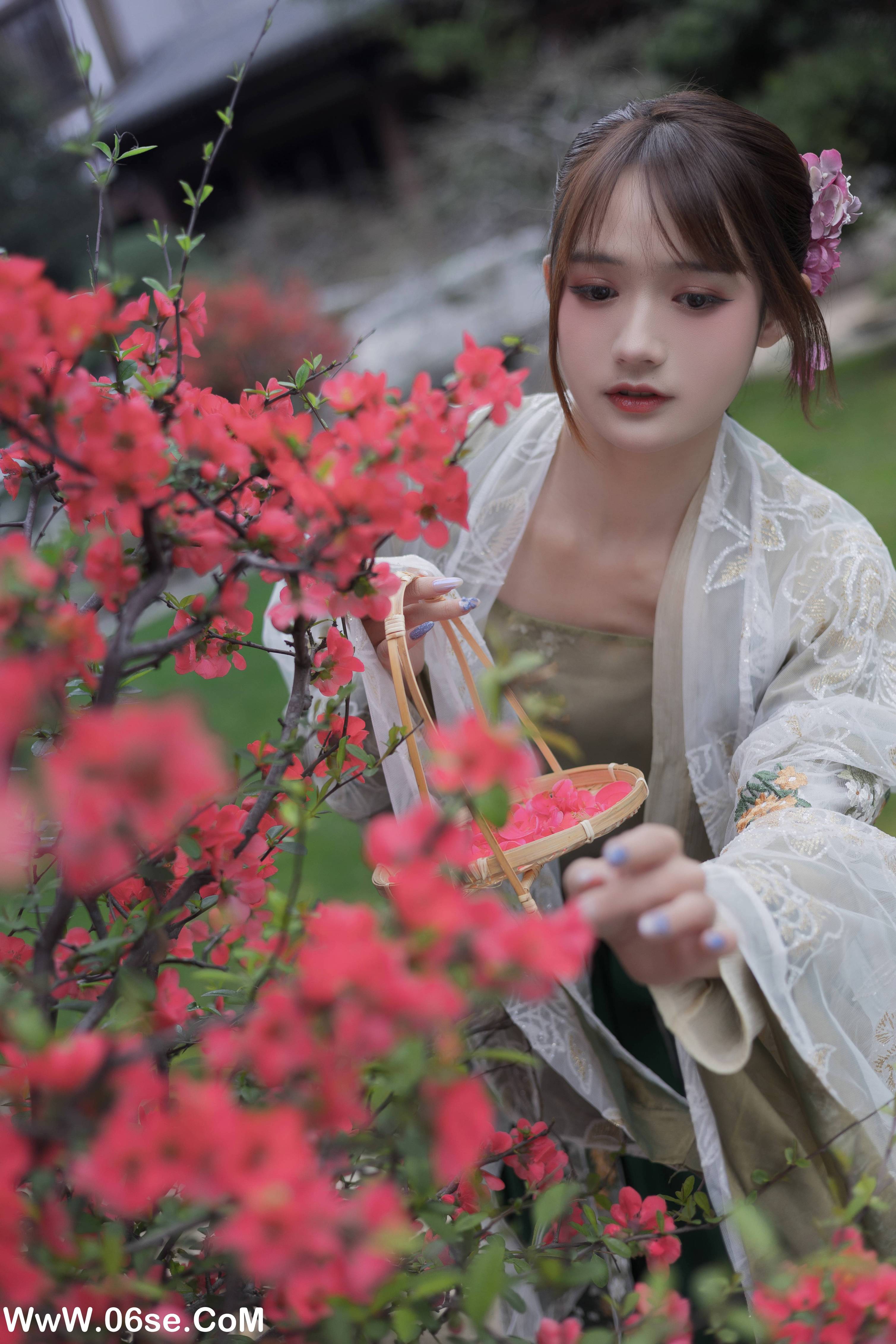 图片[34]-[YITUYU艺图语]2022.07.02 宫墙柳 兔子Zzz不吃胡萝卜[44P-461.1M]-六色网