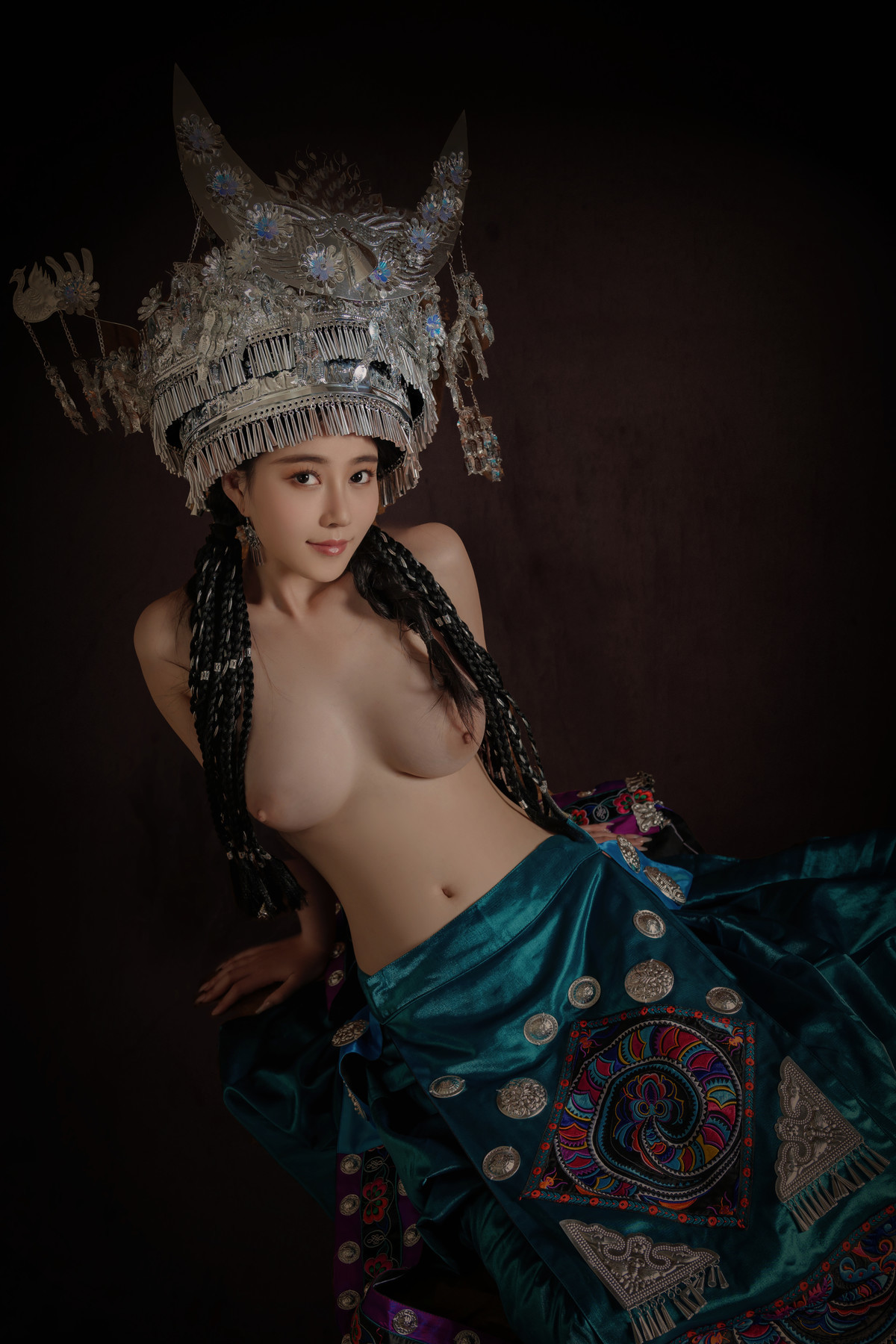 Cosplay 年年 苗疆少女 36