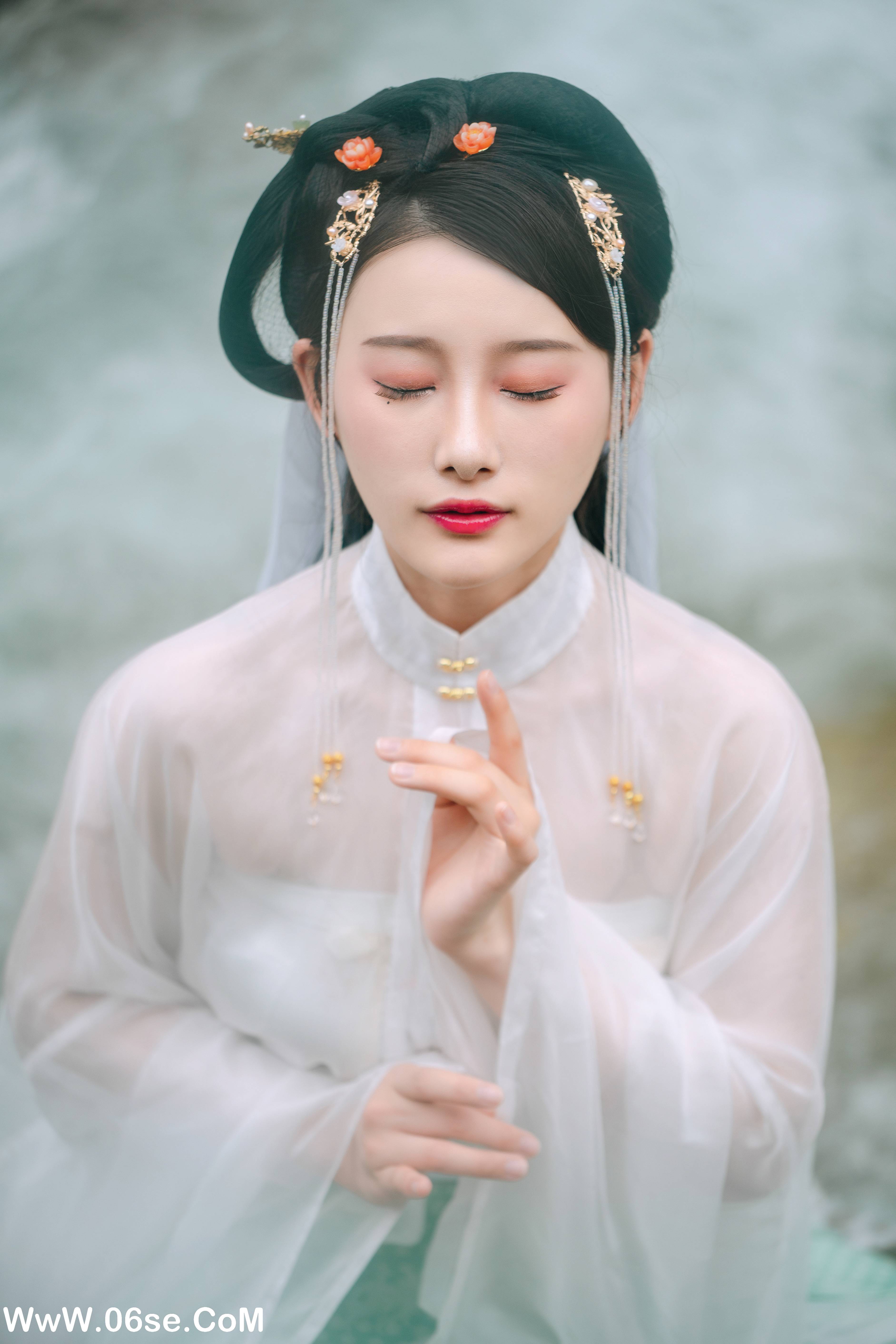 图片[4]-[YITUYU艺图语]2022.05.22 清歌 -芝月-[23P-313.99 MB]-六色网