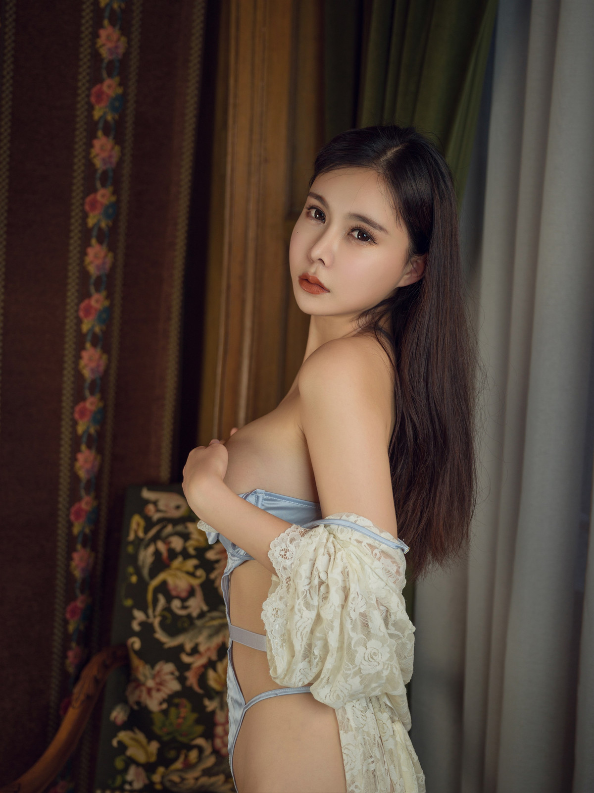 Cosplay 亚马逊鲶鱼 独居太太 37