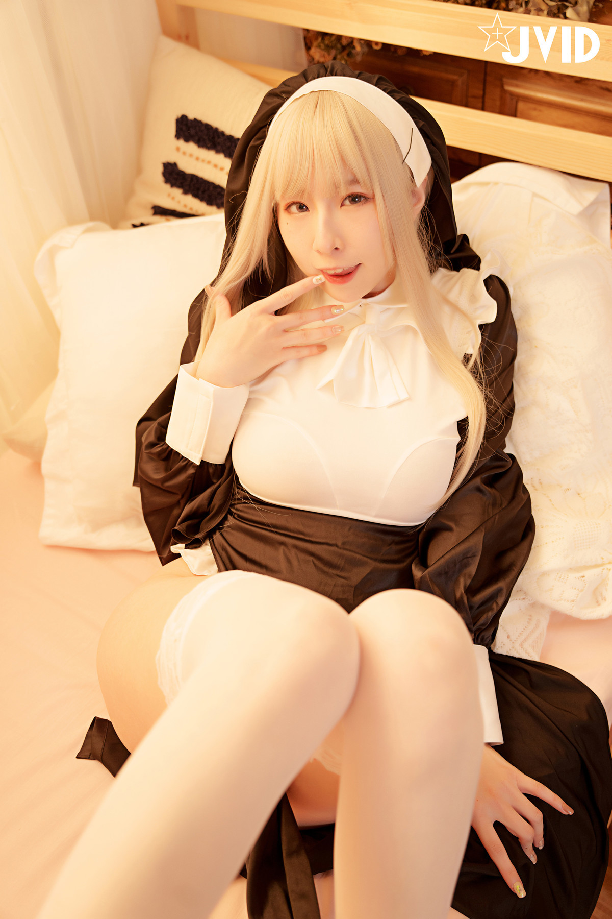 誘惑 轉生後馬上進行荒唐性愛擁有奇蹟神乳の聖女-黎菲兒 Set.01 9